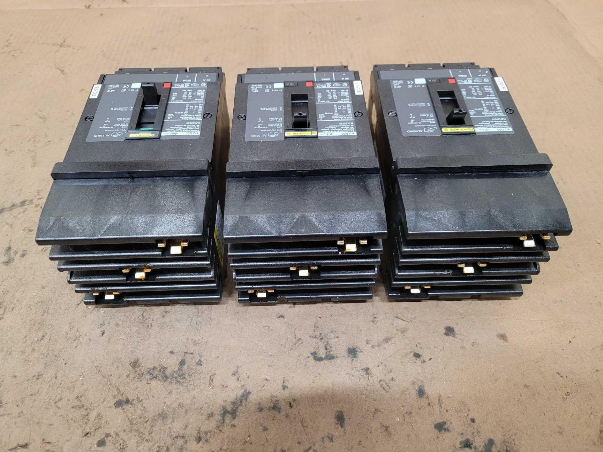 LOT OF 3 SQUARE D HJA36030 30 AMP CIRCUIT BREAKER - Image 2 of 3