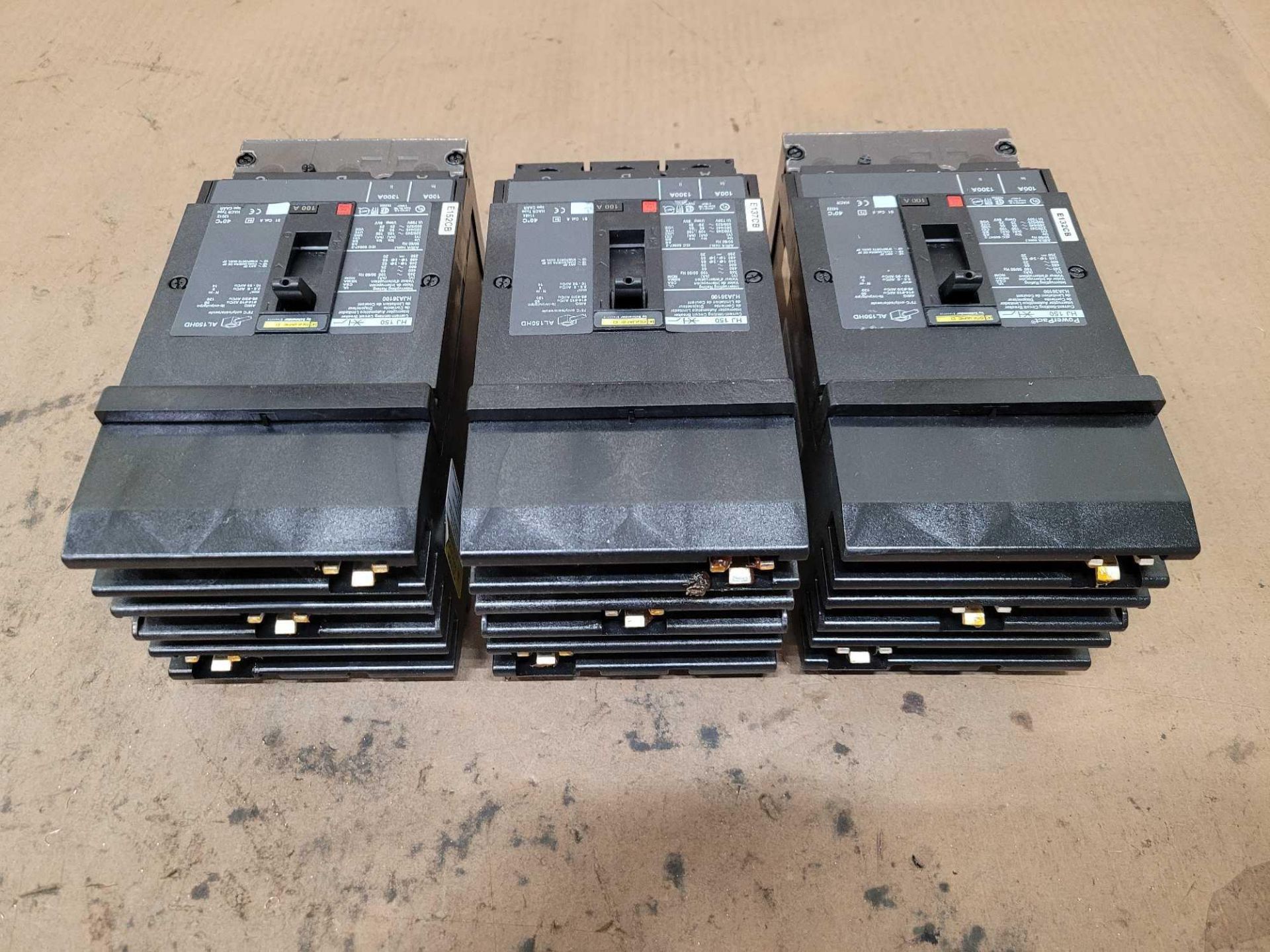 LOT OF 3 SQUARE D HJA36100 100 AMP CIRCUIT BREAKER - Image 2 of 3