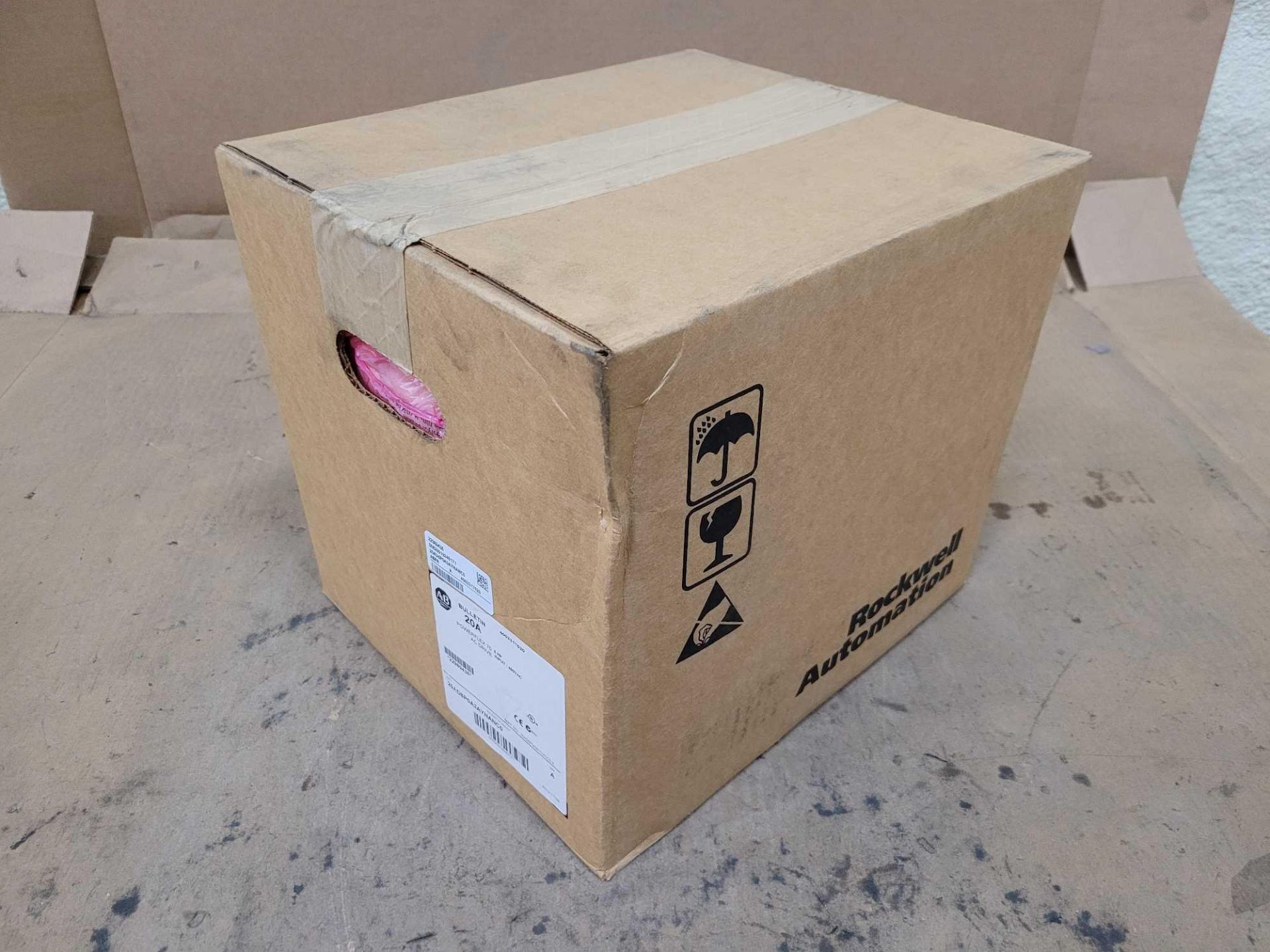 SEALED ALLEN BRADLEY 20AD8P0A3AYNANC0 /A PowerFlex 70 AC DRIVE