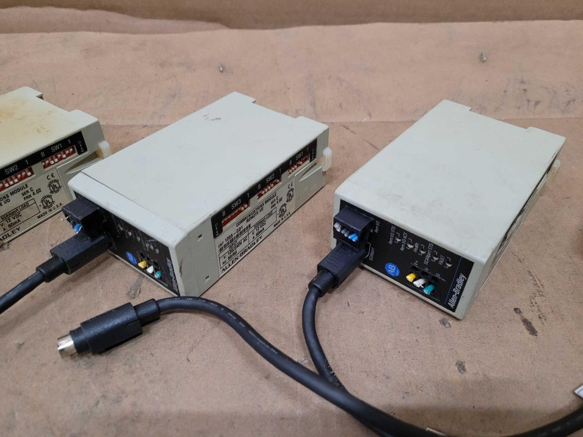 LOT OF 7 ALLEN BRADLEY 1203-GD1 COMMUNICATIONS MODULE REMOTE I/O - Image 3 of 4