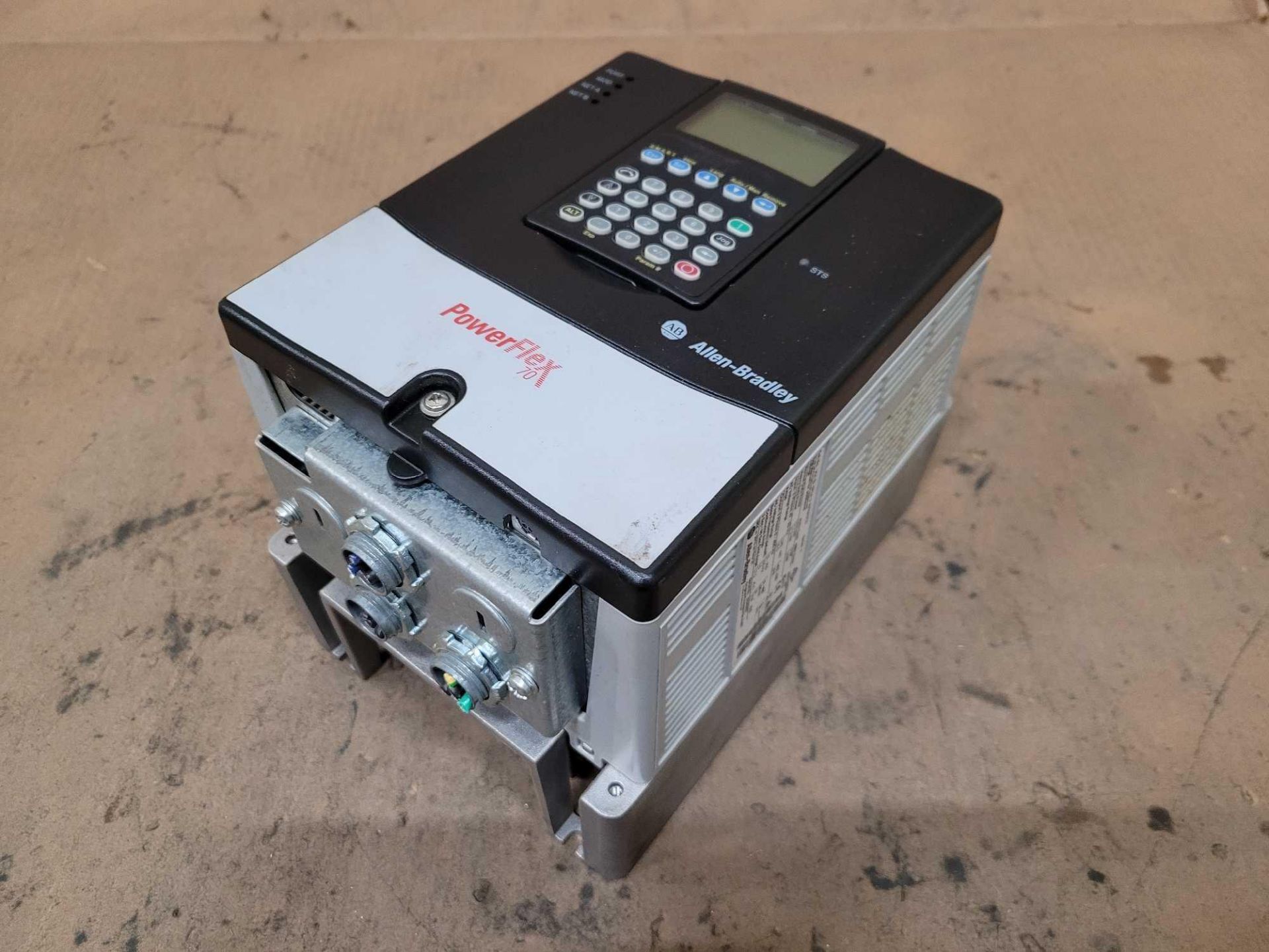 ALLEN BRADLEY 20AD5P0A3AYNANC0 /A PowerFlex 70 AC DRIVE