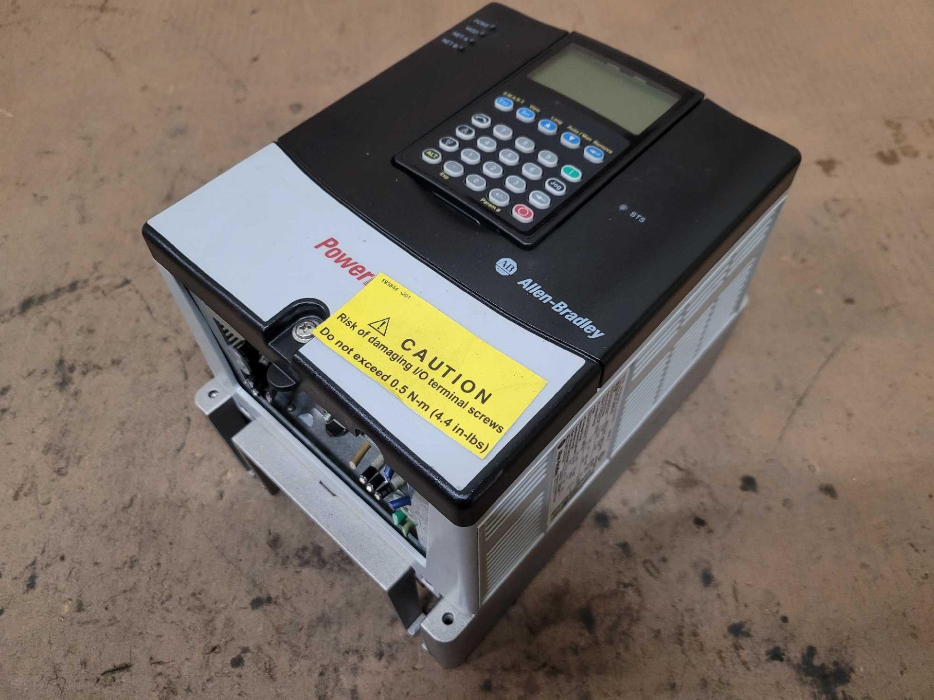 ALLEN BRADLEY 20AD8P0A3AYNANC0 /A PowerFlex 70 AC DRIVE