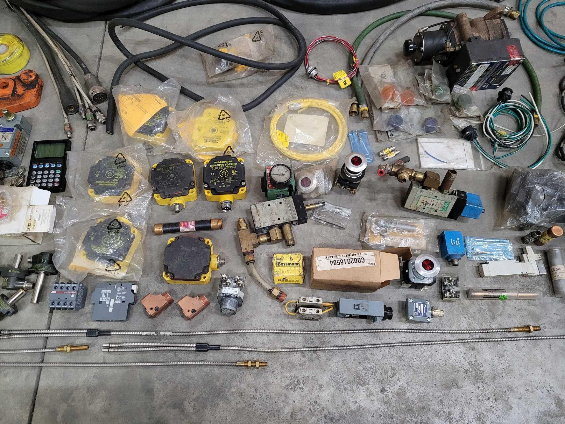 LOT OF MISC HARDWARE, CABLES: ALLEN BRADLEY, TURCK, SQUARE D, GEMS, PEPPERL+FUCHS, NUMATICS, ROCON W - Image 4 of 19