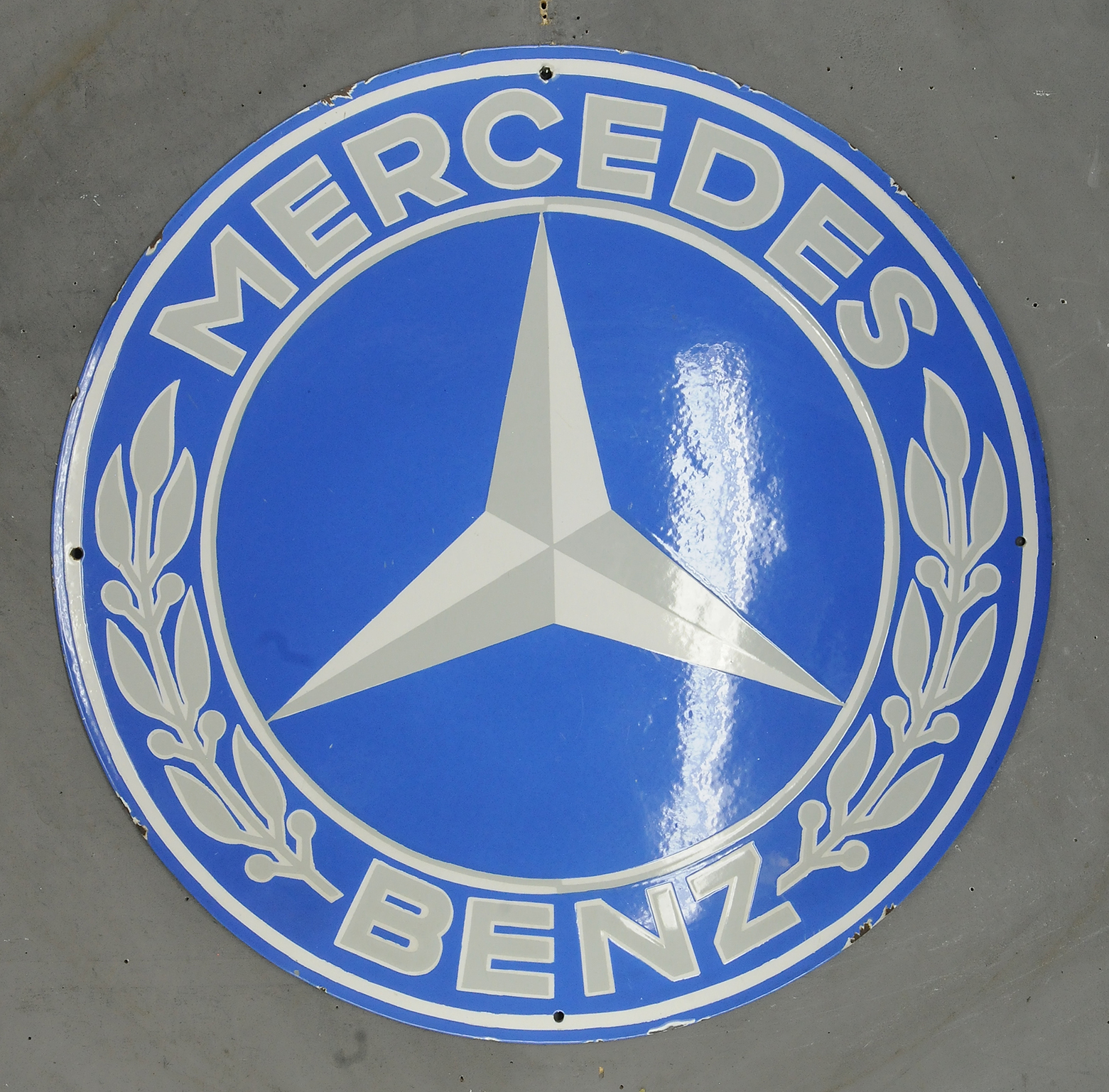 Mercedes Benz - Image 3 of 3