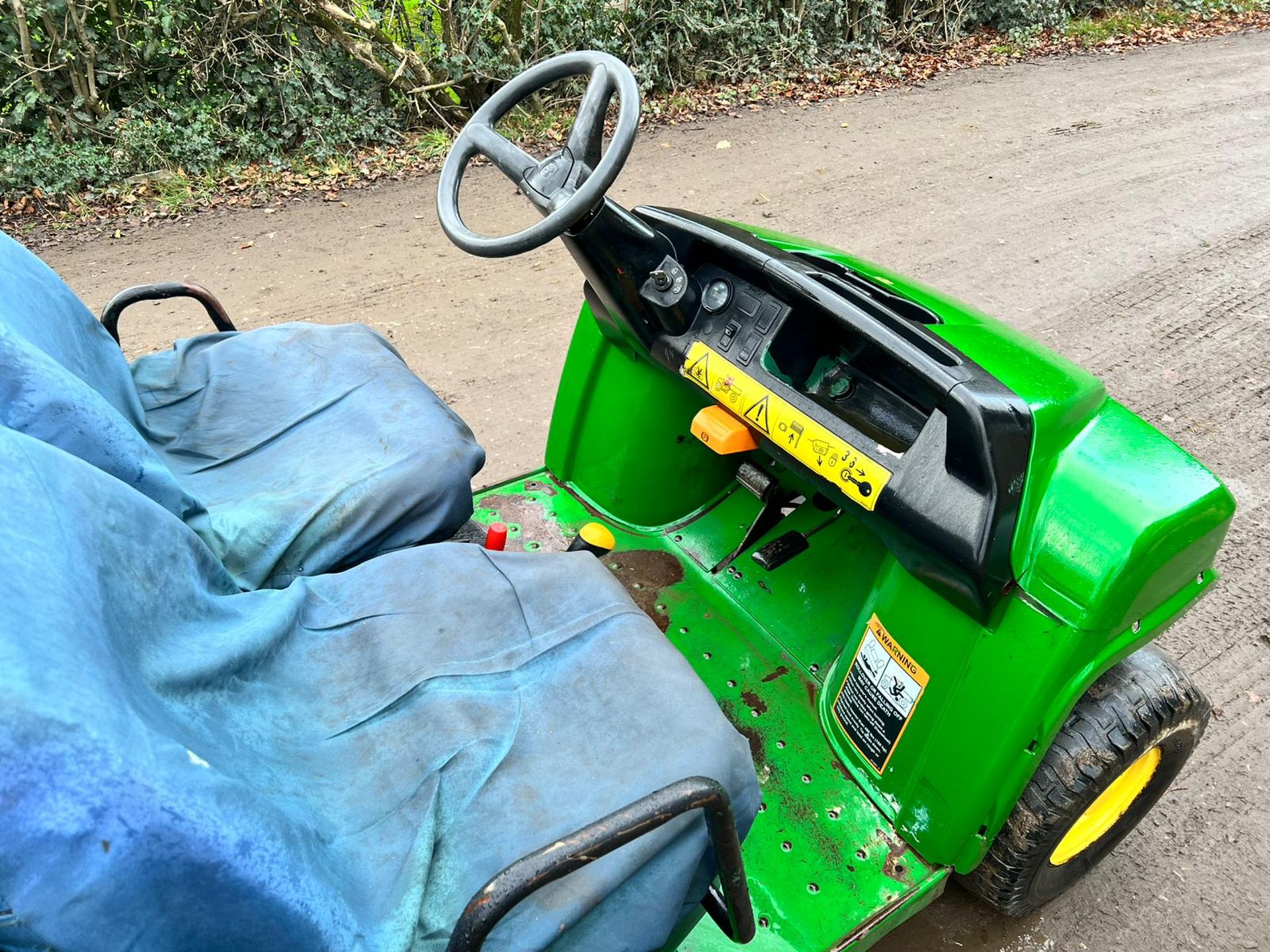 JOHN DEERE CX PETROL GATOR, RUNS AND DRIVES, KAWASAKI PETROL ENGINE *NO VAT* - Image 8 of 9