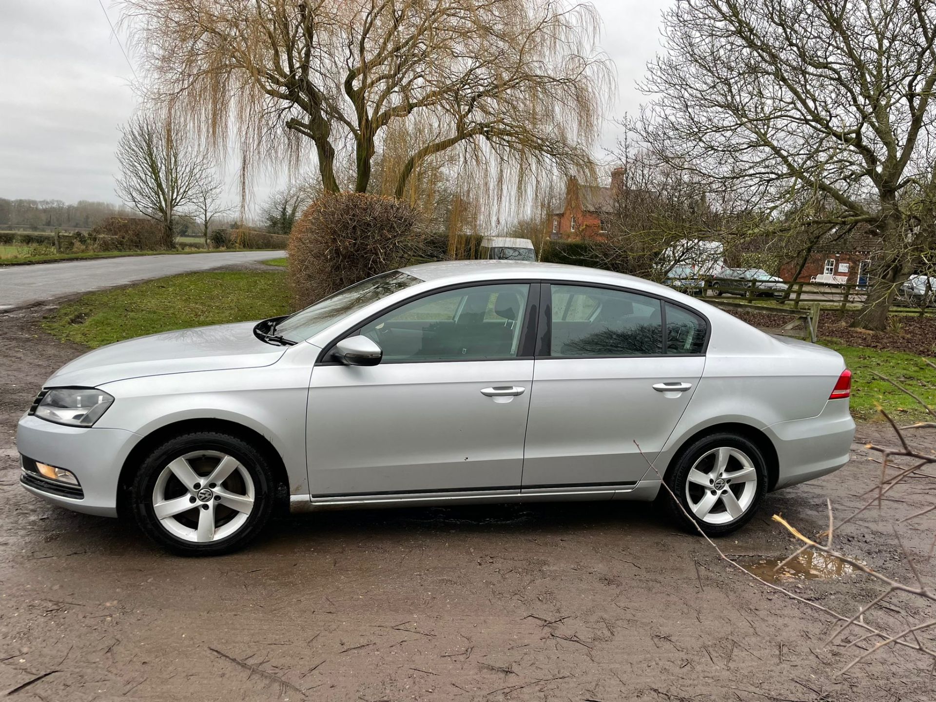 2014 VOLKSWAGEN PASSAT S BLUEMOTION TECH TDI SILVER SALOON, 169,706 MILES *NO VAT* - Image 4 of 14