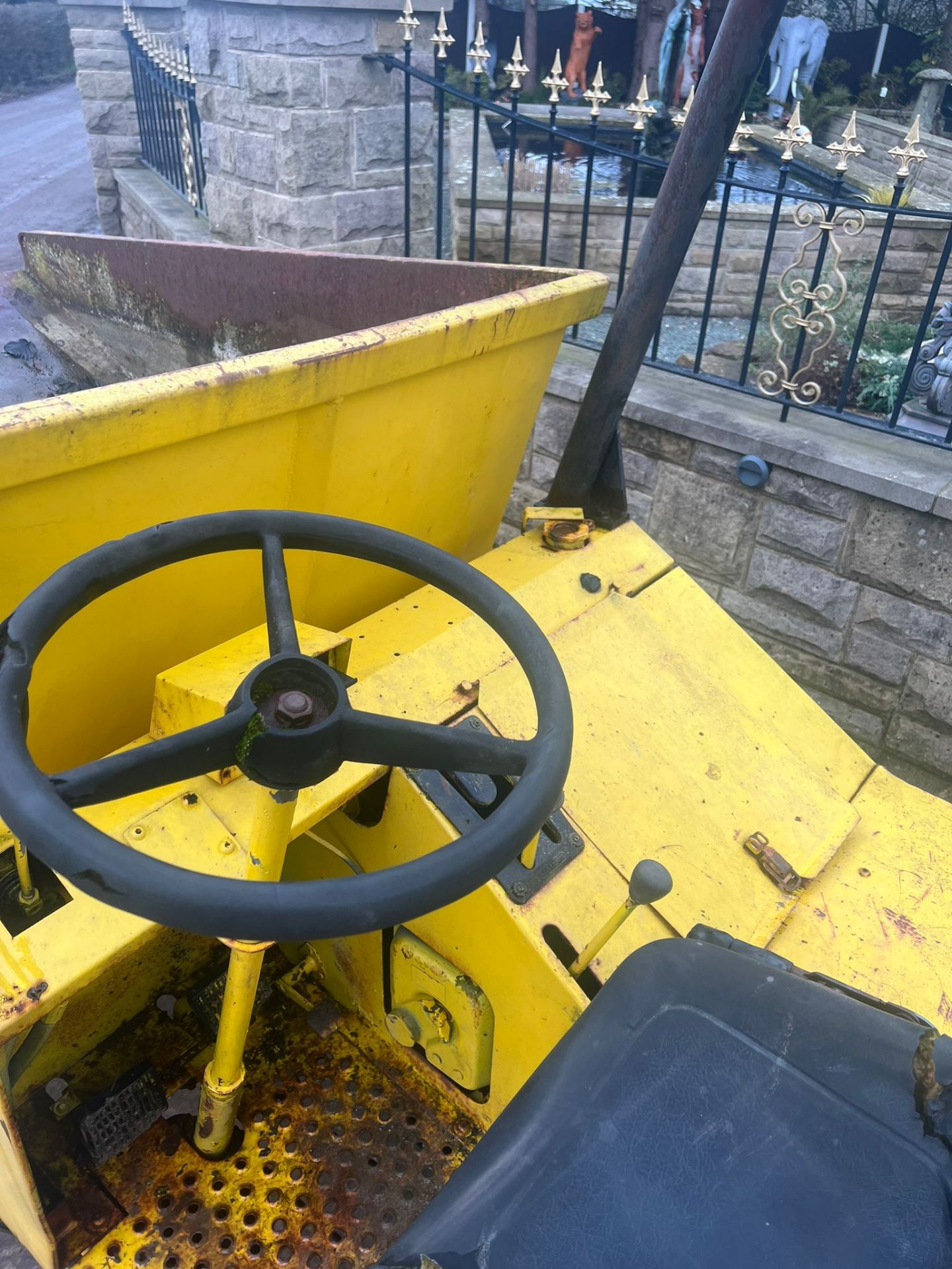 AUSA HIGH TIP DUMPER HATZ DIESEL ENGINE, RUNS DRIVES TIPS, ELECTRIC START *NO VAT* - Image 7 of 12