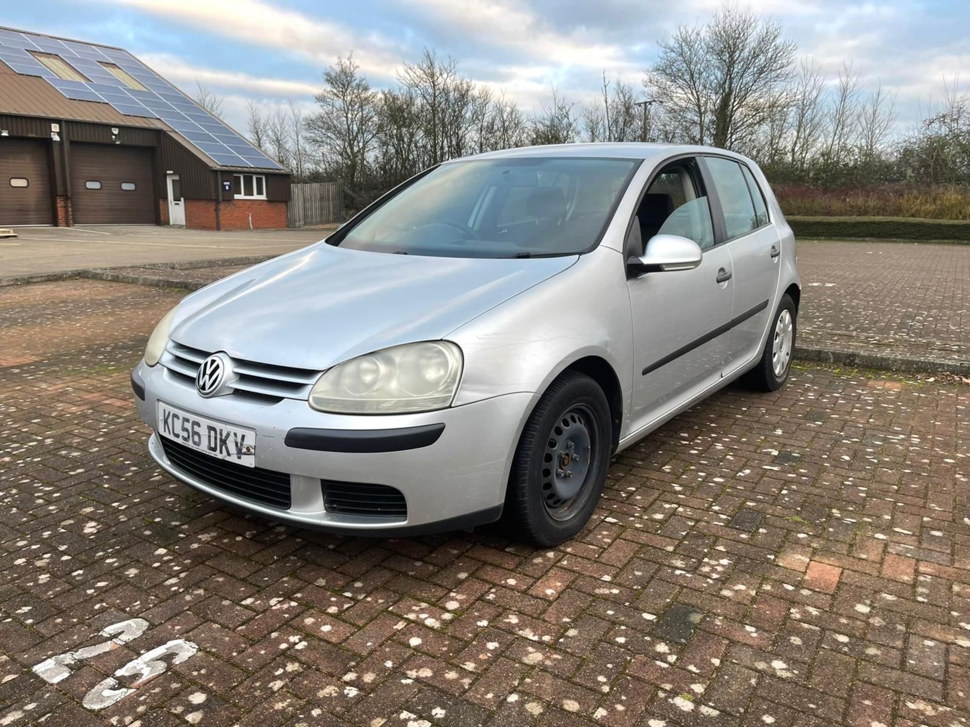 2007 VOLKSWAGEN GOLF S AUTO SILVER HATCHBACK, 115K MILES, 1.6 PETROL *NO VAT* - Image 4 of 22