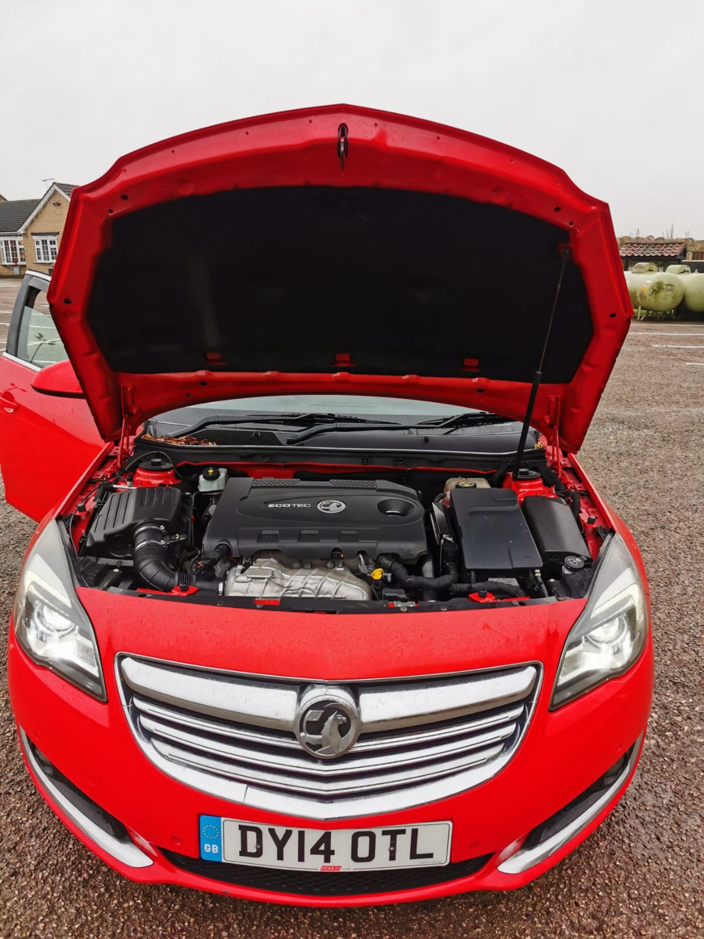 2014 VAUXHALL INSIGNIA TECHLINE CDTI ECO S/S RED HATCHBACK, 117,308 MILES *NO VAT* - Image 9 of 23