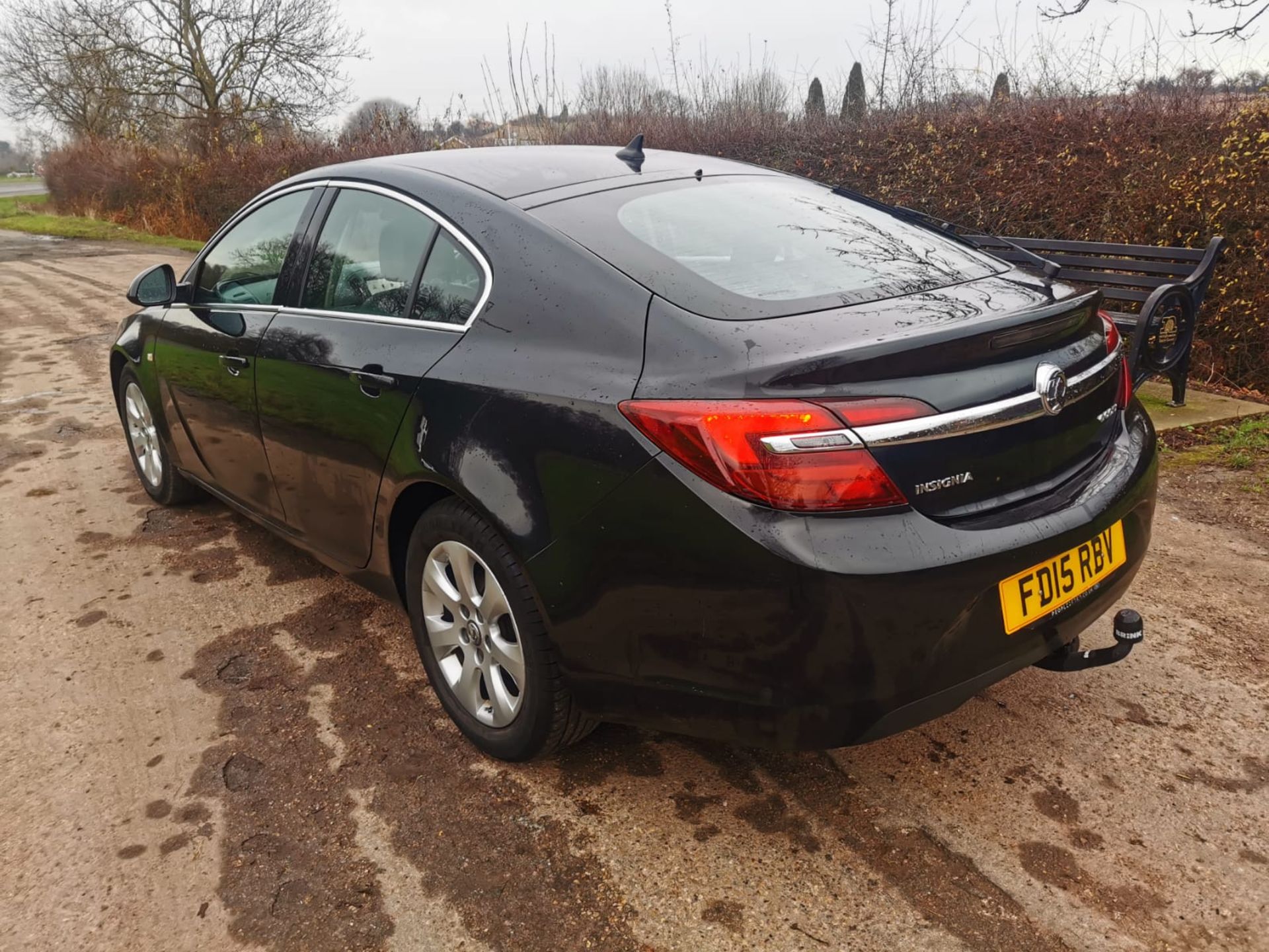 2015 VAUXHALL INSIGNIA TECHLINE CDTI ECO S/S BLACK HATCHBACK, 49,302 MILES *NO VAT* - Image 5 of 23