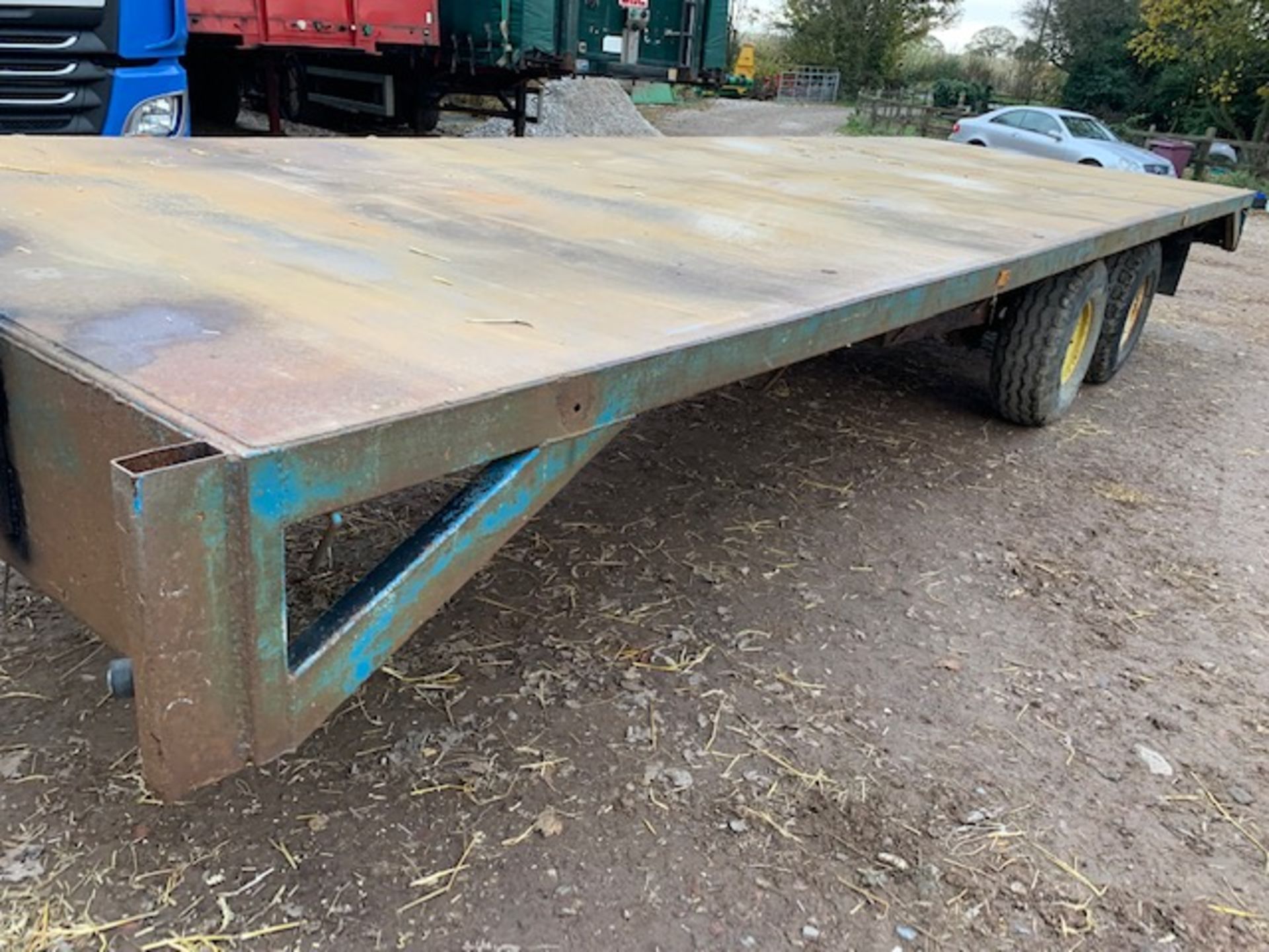 WARWICK 25FT STEEL TWIN AXLE FLATBED BALE TRAILER *PLUS VAT* - Image 6 of 6