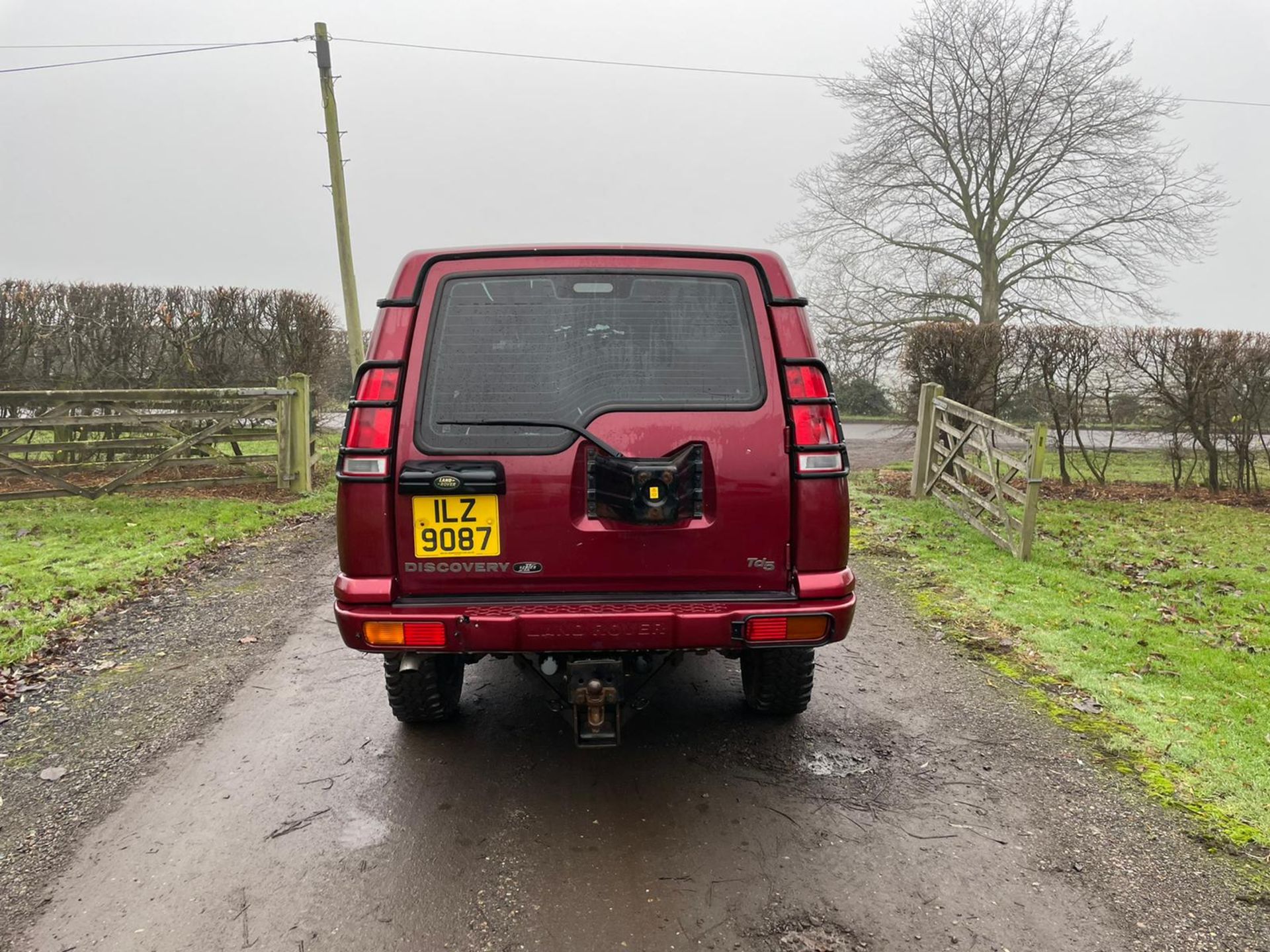 2001 LAND ROVER DISCOVERY TD5 RED ESTATE, 157,895 MILES, 2.5 DIESEL * NO VAT* - Image 7 of 16