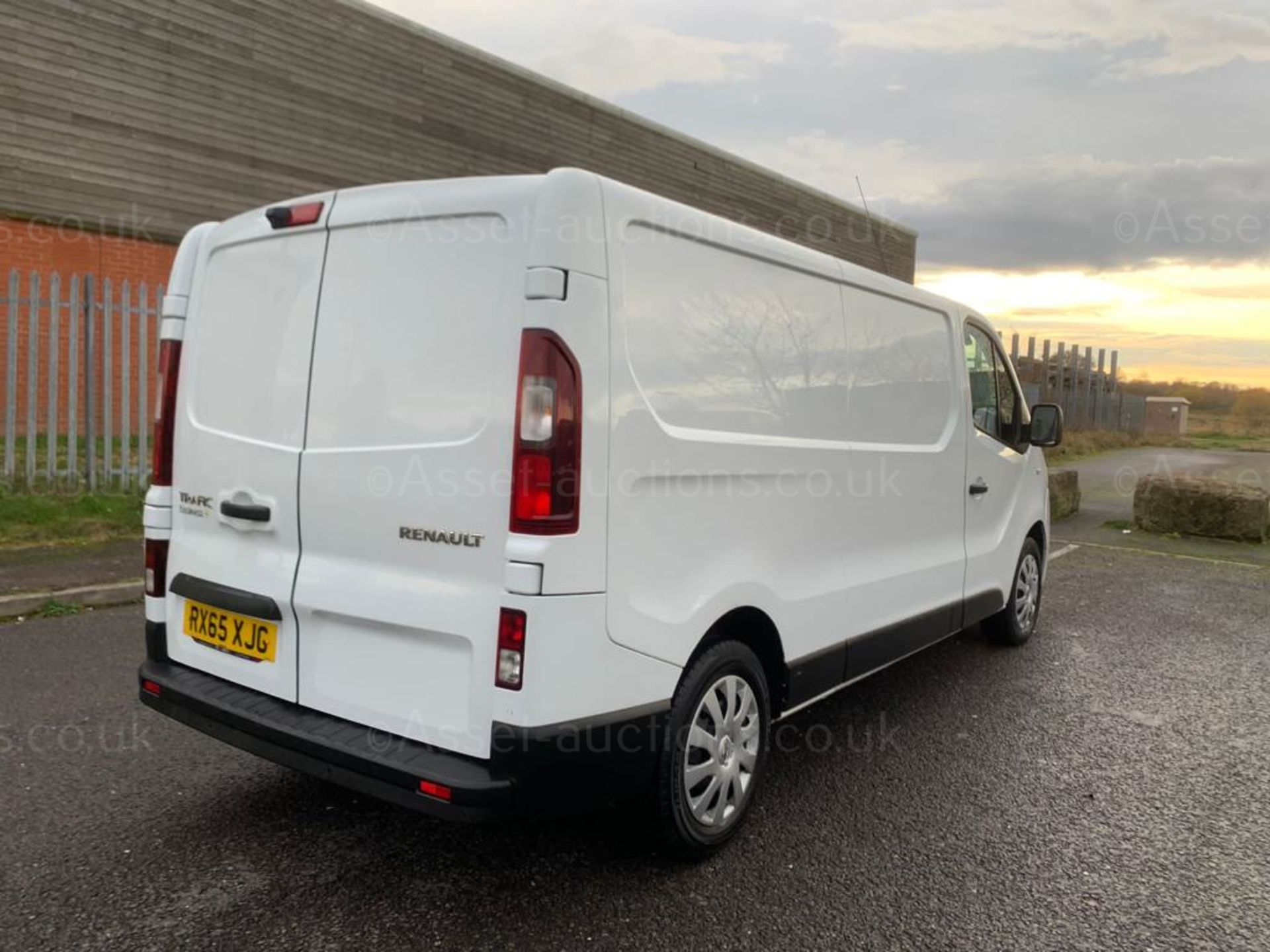 2015/65 RENAULT TRAFIC LL29 BUSINESS+ NRG DCI WHITE PANEL VAN, 134,814 MILES *NO VAT* - Image 7 of 22