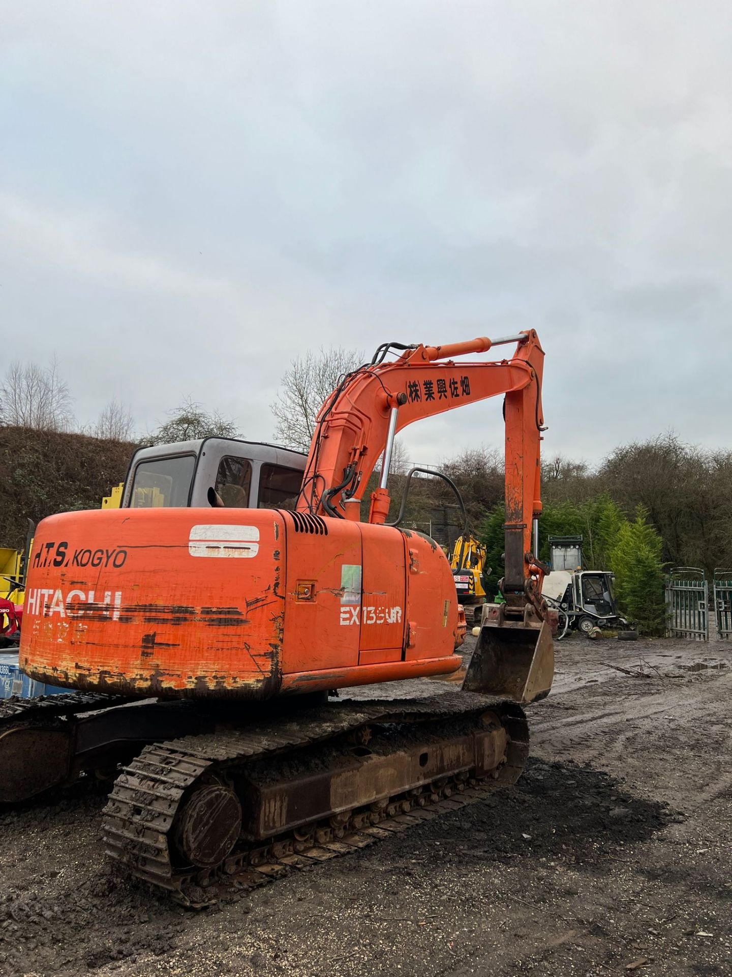 HITACHI EX135 13 TON TRACKED DIGGER / EXCAVATOR, 5183 RECORDED HOURS, RUNS WORKS AND DIGS *PLUS VAT* - Image 4 of 8