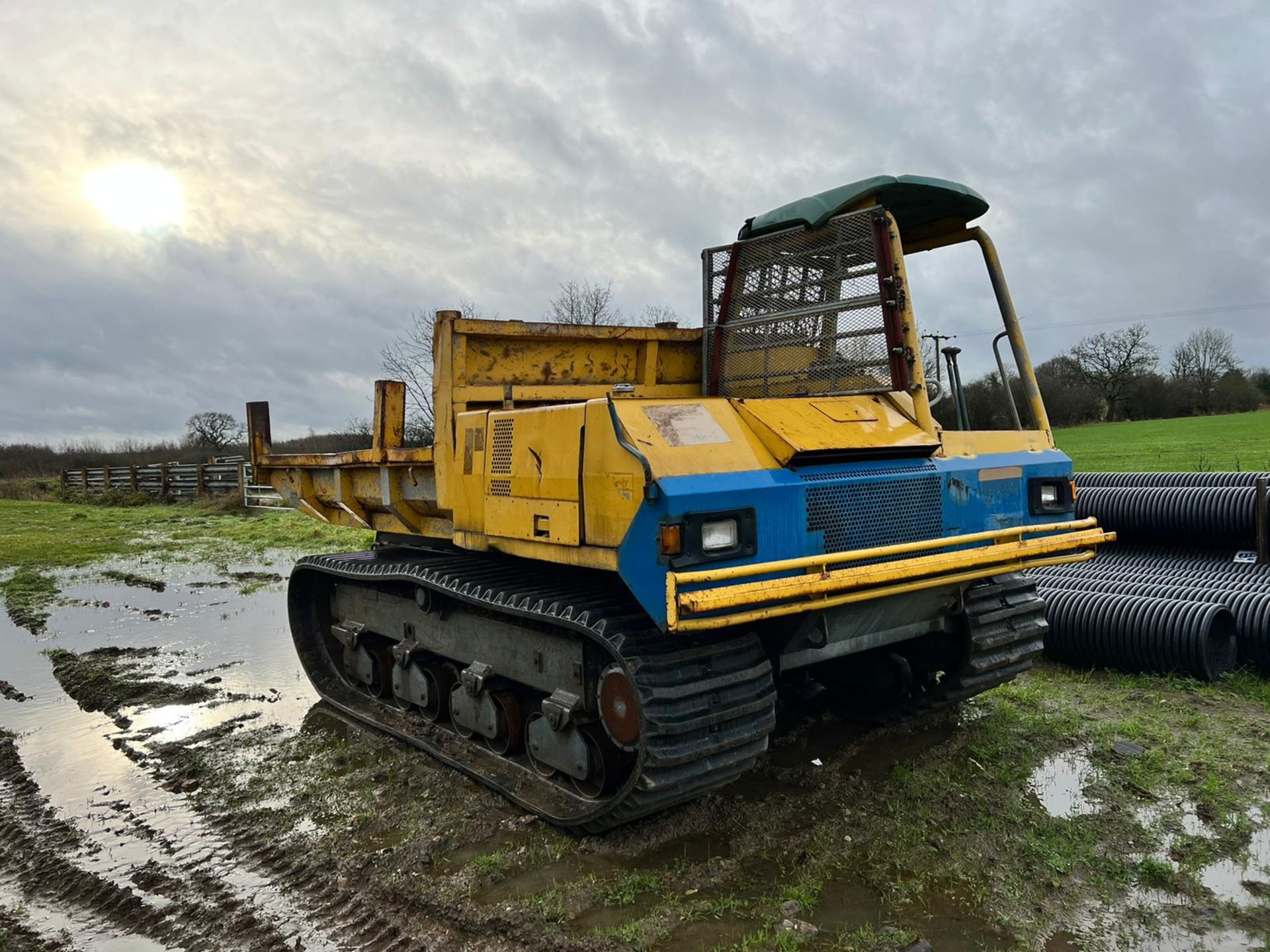 YANMAR C60R-2 6 TON REVERSE DRIVE TRACKED DUMPER, RUNS DRIVES AND TIPS, 1909 HOURS *PLUS VAT*