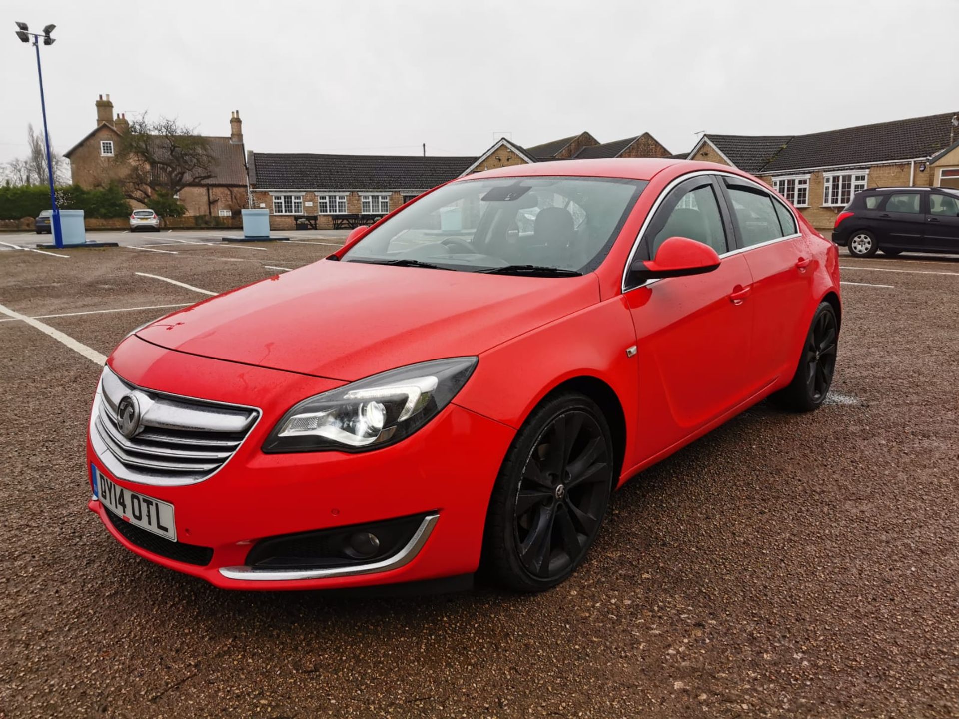 2014 VAUXHALL INSIGNIA TECHLINE CDTI ECO S/S RED HATCHBACK, 117,308 MILES *NO VAT* - Image 3 of 23