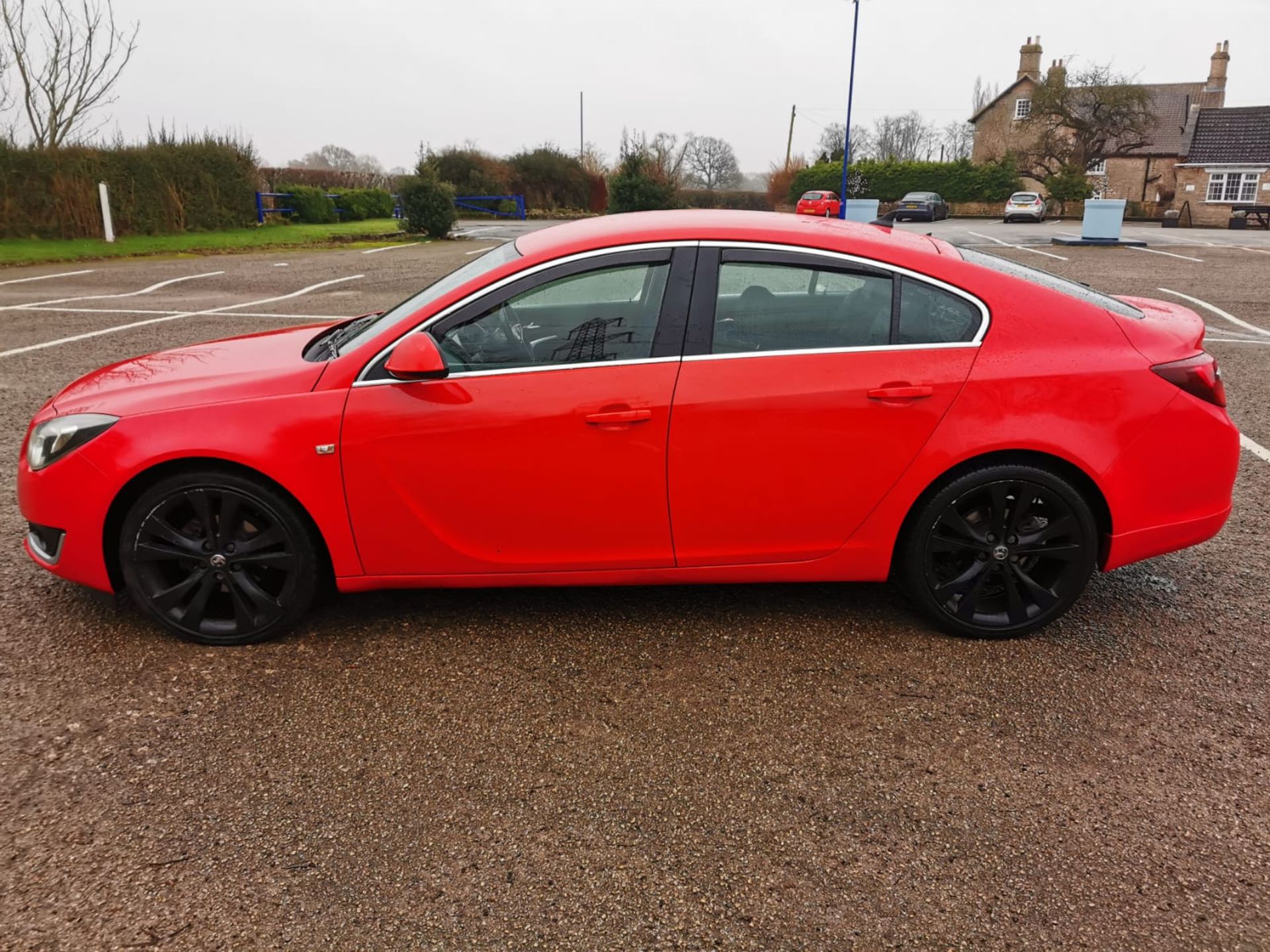 2014 VAUXHALL INSIGNIA TECHLINE CDTI ECO S/S RED HATCHBACK, 117,308 MILES *NO VAT* - Image 4 of 23