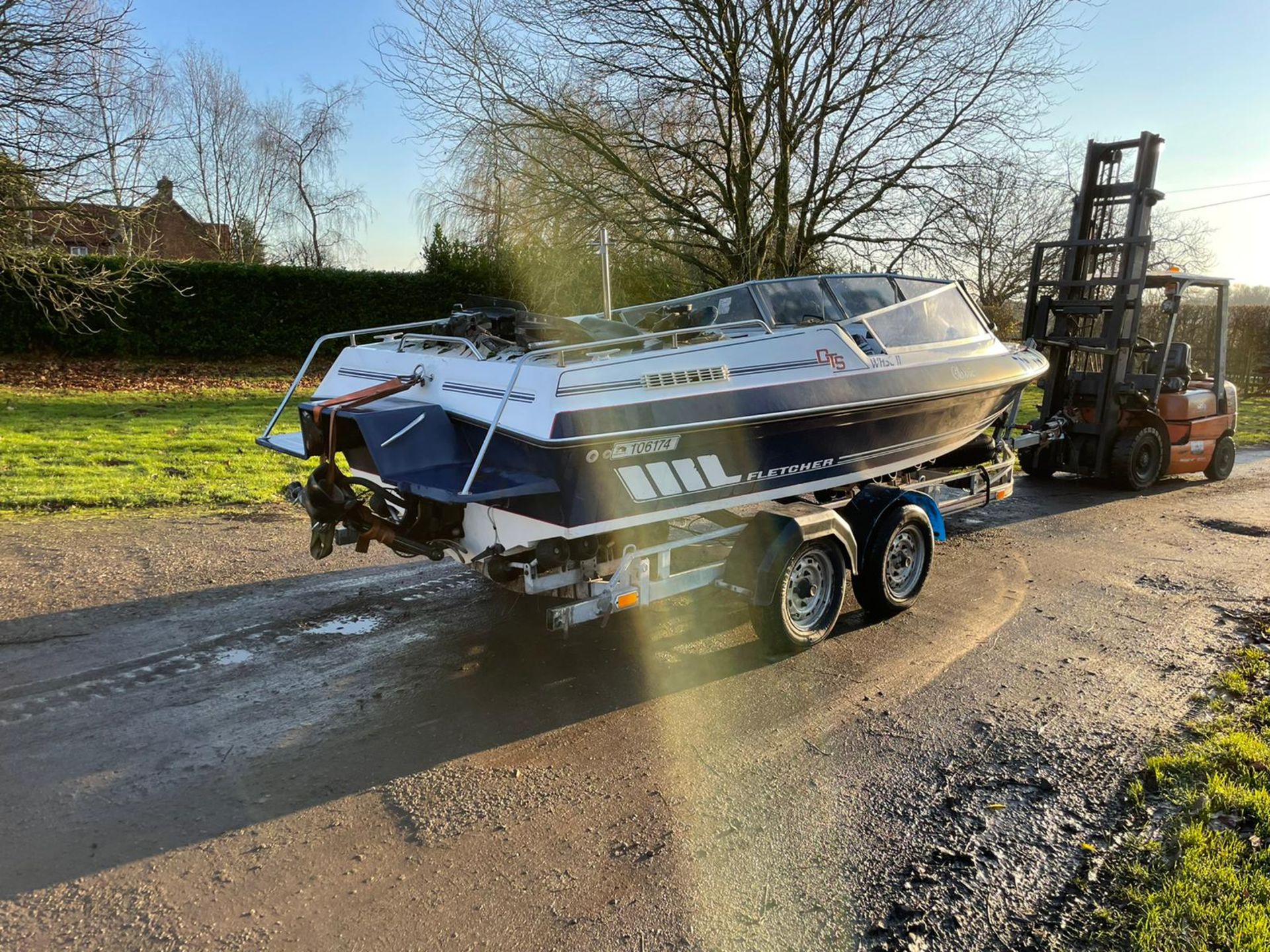 FLETCHER ARROWBEAU GTS CLASSIC SPEED BOAT, NEEDS TLC, TRAILER INCLUDED *NO VAT* - Image 6 of 8