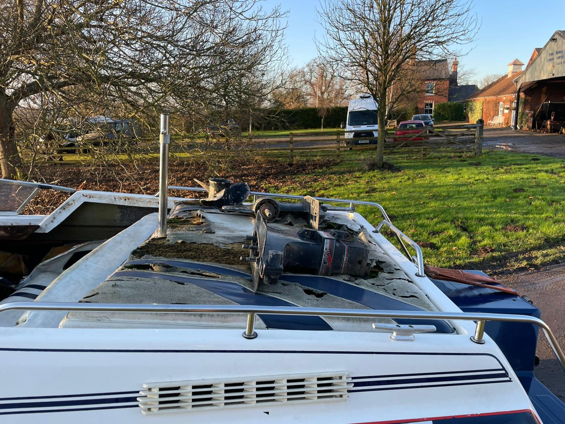 FLETCHER ARROWBEAU GTS CLASSIC SPEED BOAT, NEEDS TLC, TRAILER INCLUDED *NO VAT* - Image 8 of 8