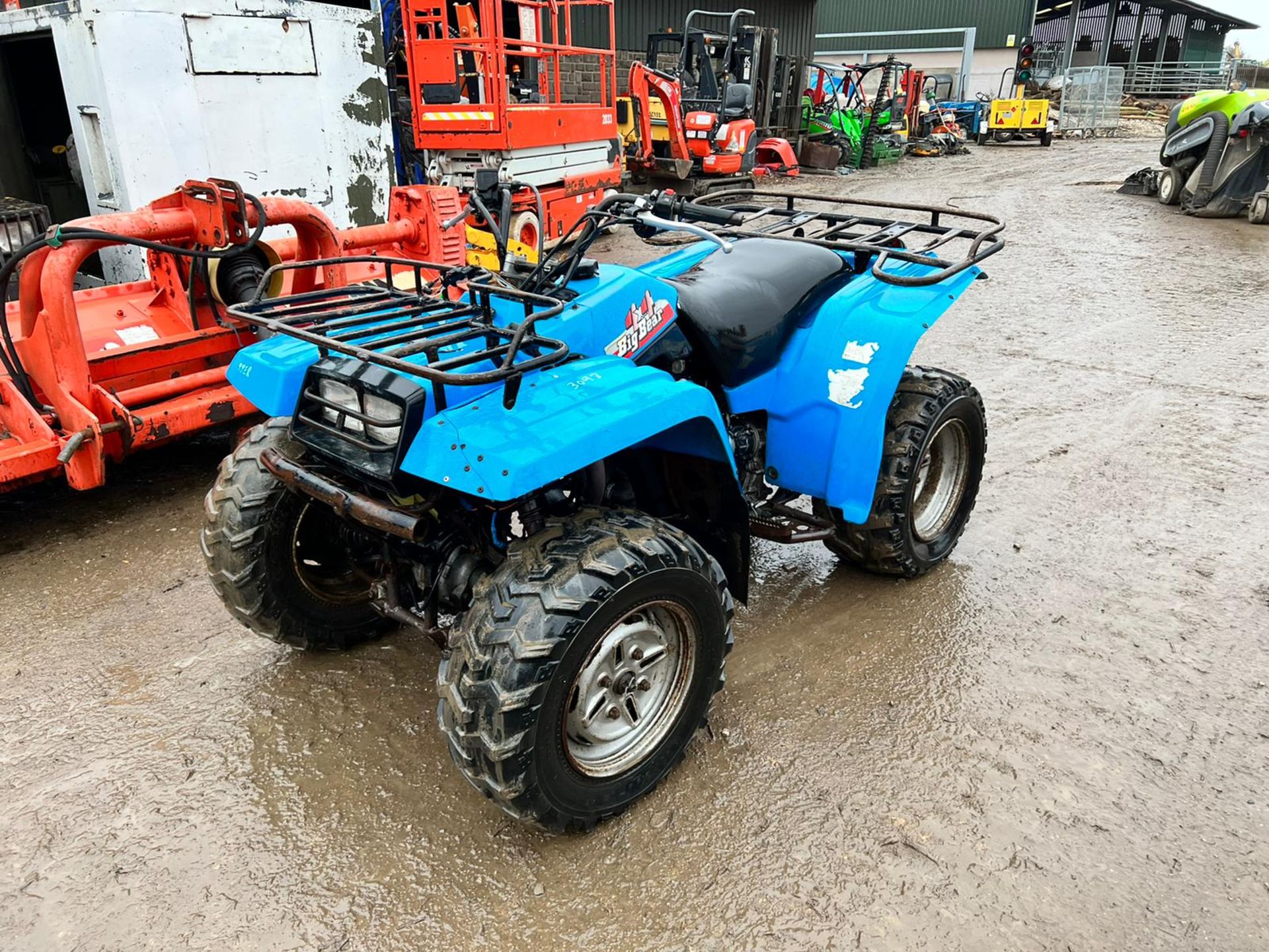 YAMAHA BIG BEAR 350 4X4 QUAD BIKE, RUNS AND DRIVES, GOOD SEAT, ELECTRIC START *PLUS VAT* - Image 2 of 9