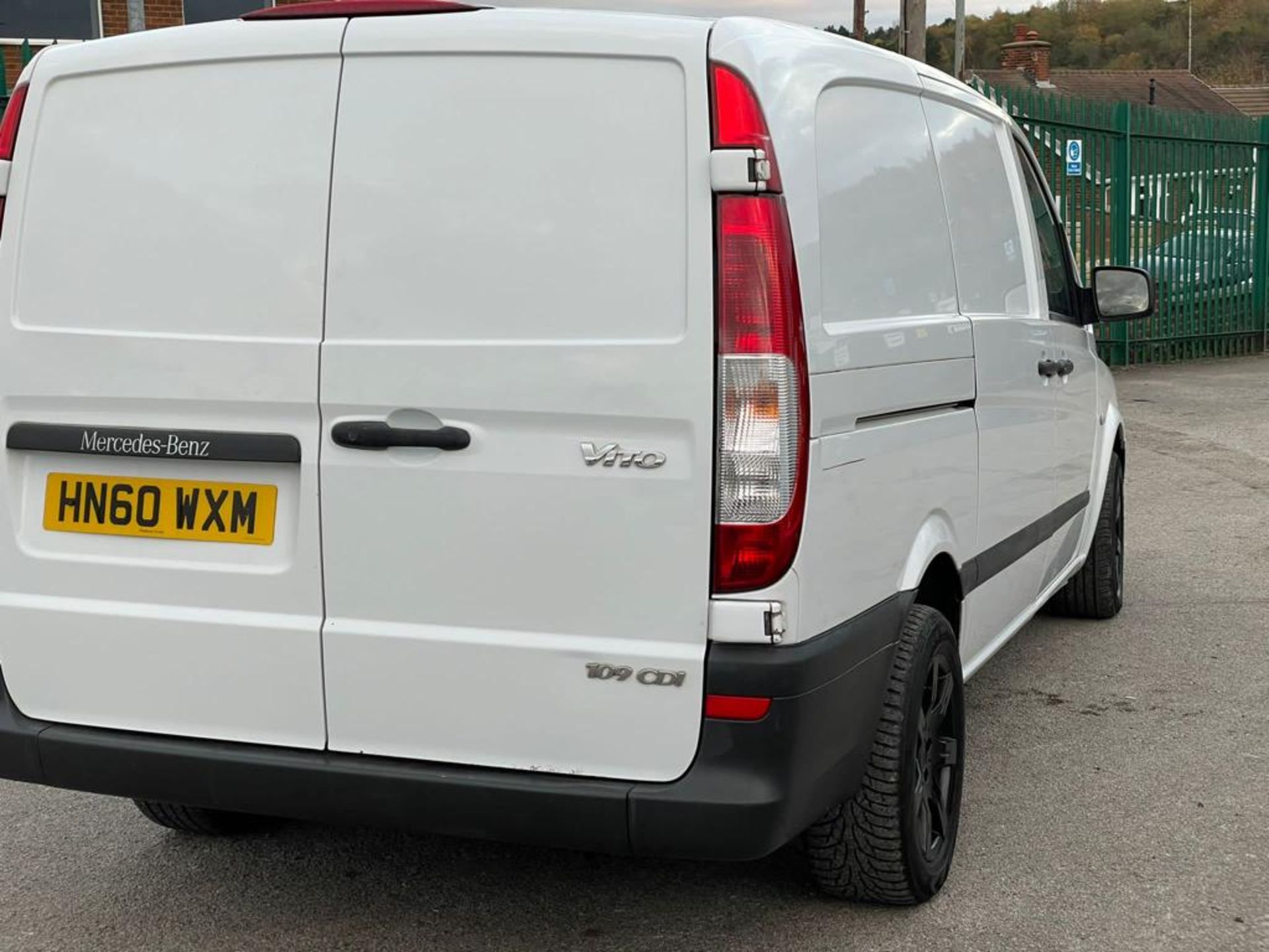 2010 MERCEDES VITO 109 CDI LONG WHITE PANEL VAN, 2148cc DIESEL ENGINE *NO VAT* - Image 7 of 16