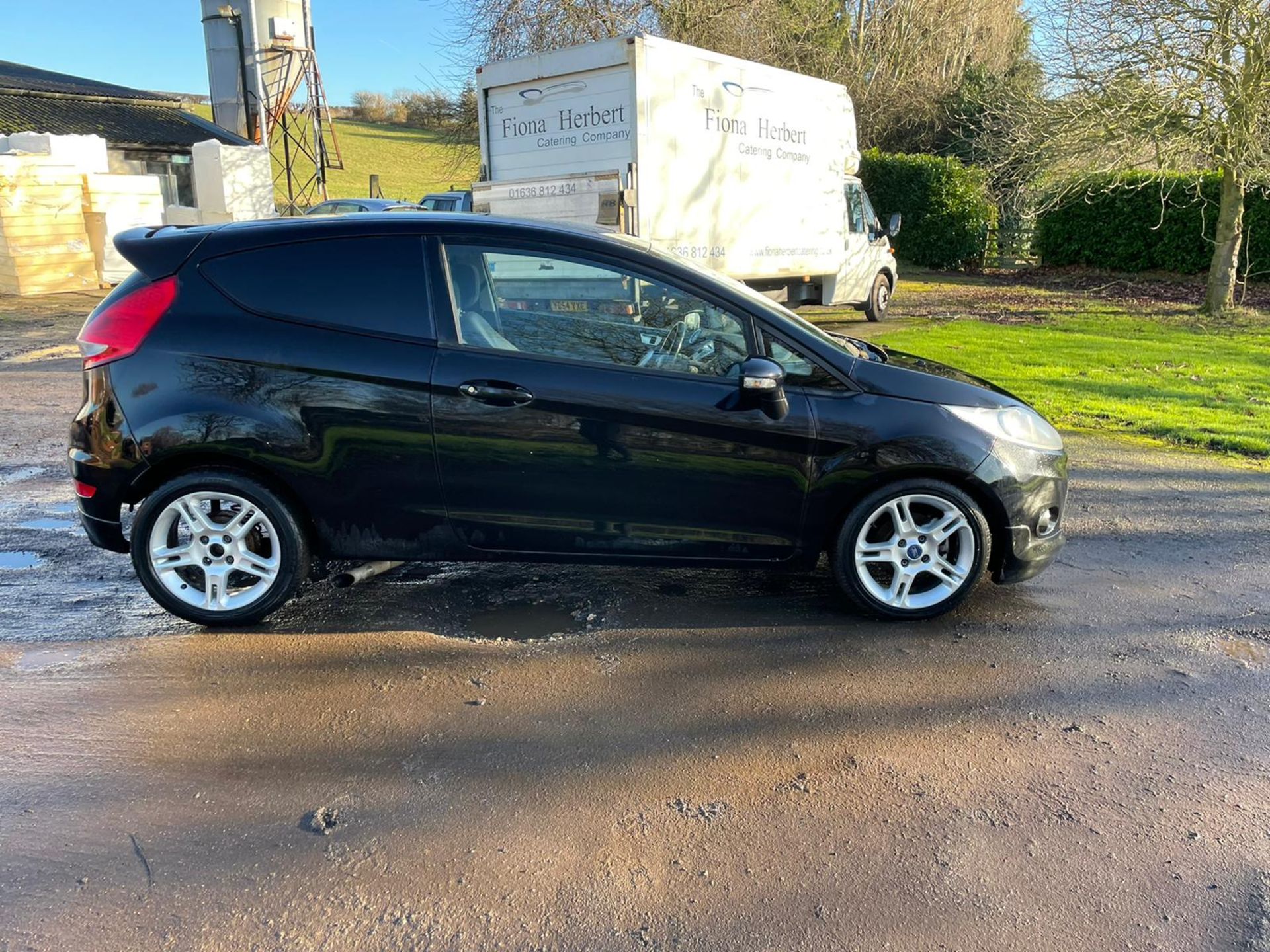 2012 FORD FIESTA SPORT TDCI BLACK SPORT VAN, 122K MILES, 1560cc DIESEL ENGINE *NO VAT* - Image 7 of 14