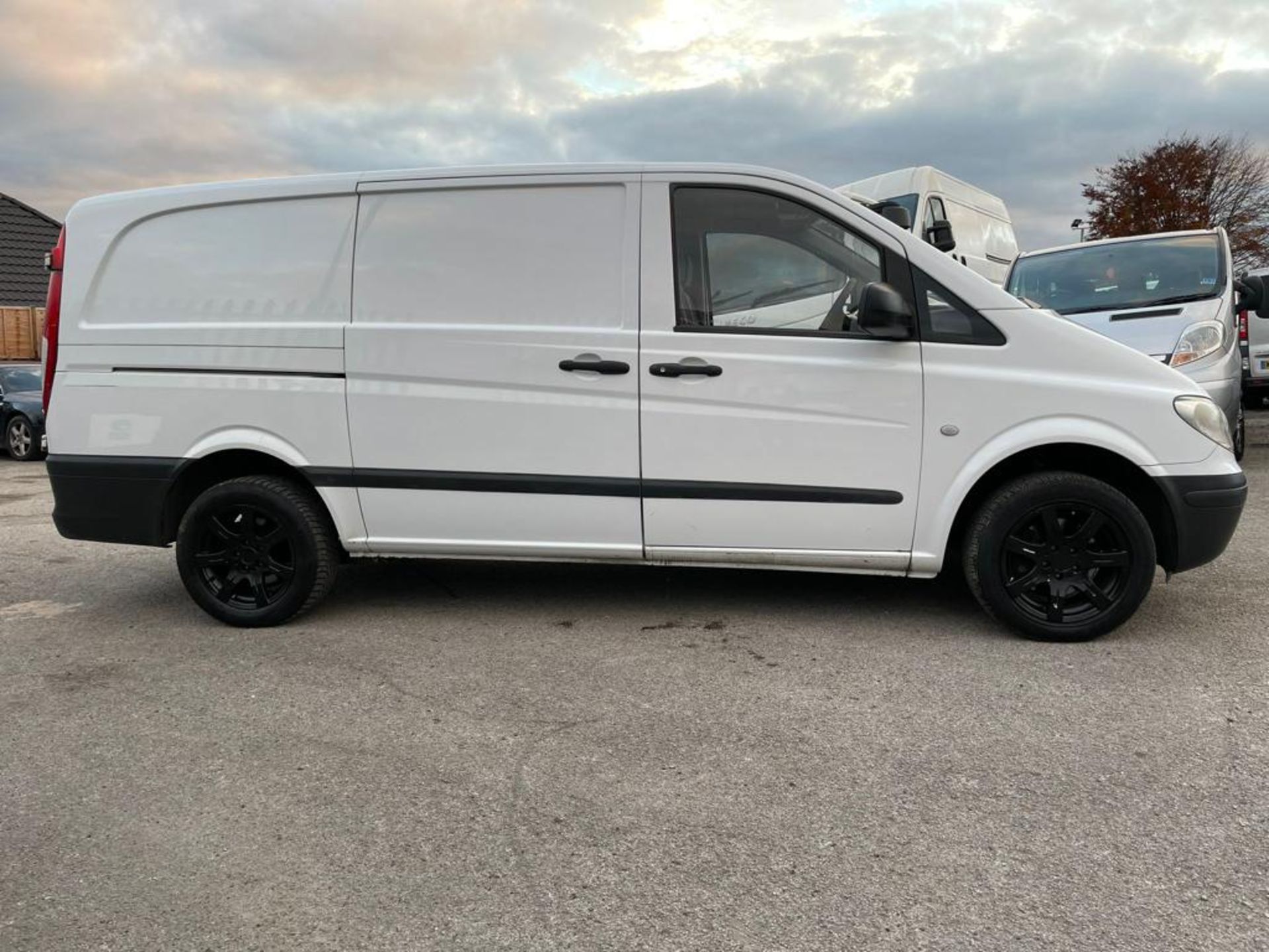 2010 MERCEDES VITO 109 CDI LONG WHITE PANEL VAN, 2148cc DIESEL ENGINE *NO VAT* - Image 8 of 16