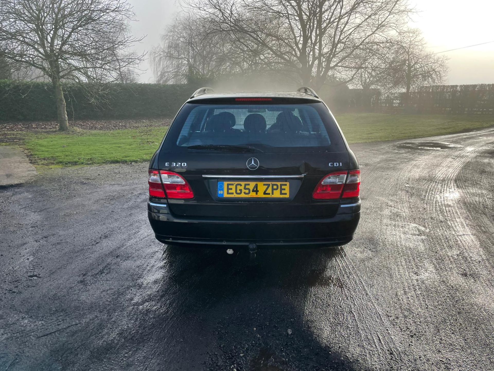 2004/54 MERCEDES E320 CDI AVANTGARDE BLACK ESTATE, 143,777 MILES, 3222cc DIESEL ENGINE *NO VAT* - Image 6 of 16