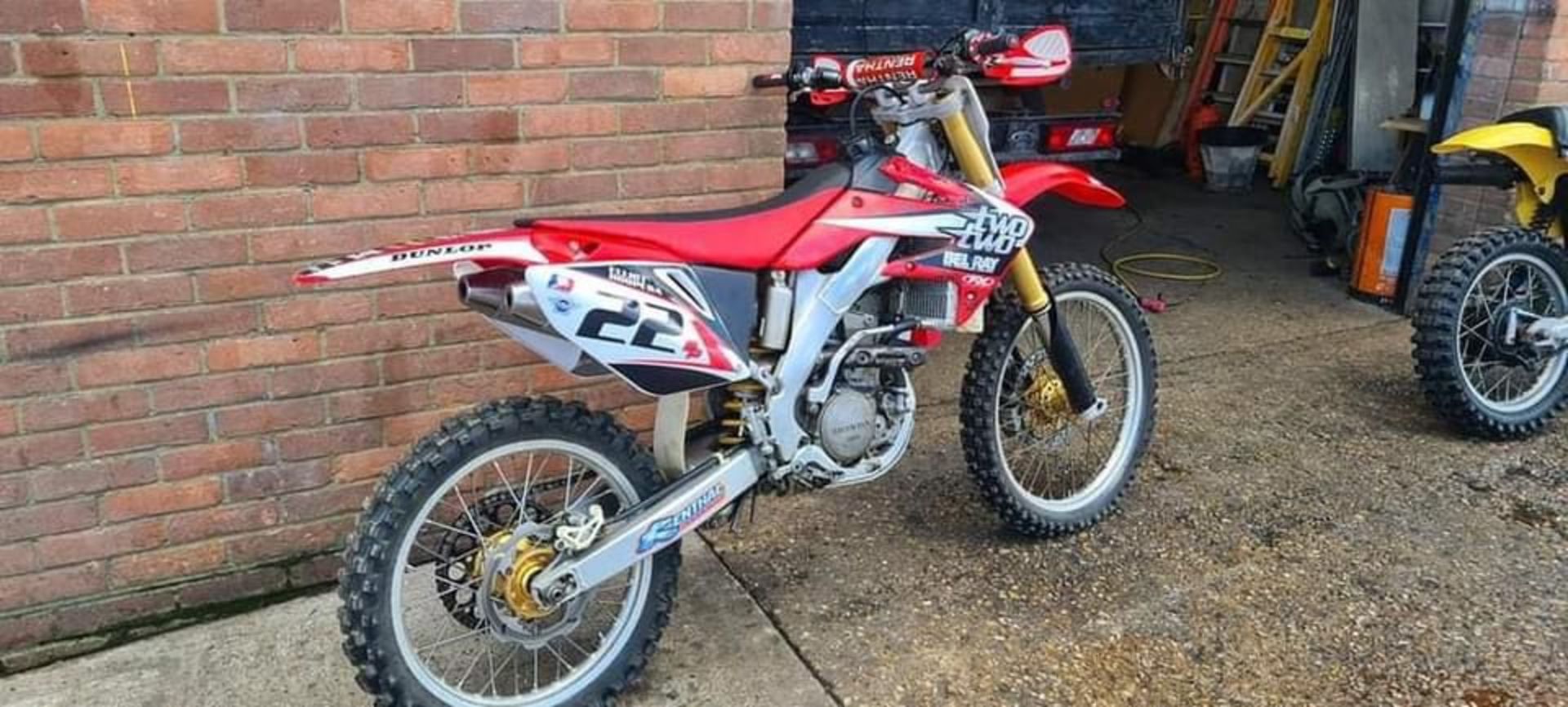 2007 HONDA CRF 250 TWIN PIPE MOTORCYCLE, VERY CLEAN LOOKED AFTER BIKE FOR ITS AGE *NO VAT* - Image 4 of 4