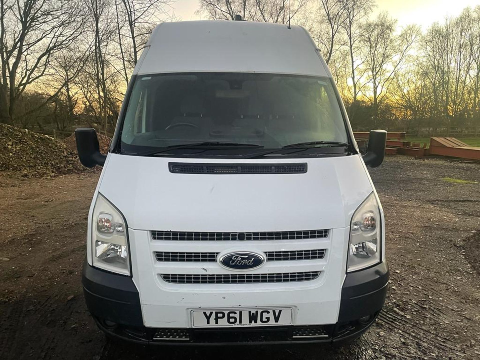 2011/61 FORD TRANSIT 125 T350 TREND FWD LWB HIGH TOP PANEL VAN, 92K MILES, REAR HIAB CRANE FITTED - Image 2 of 12