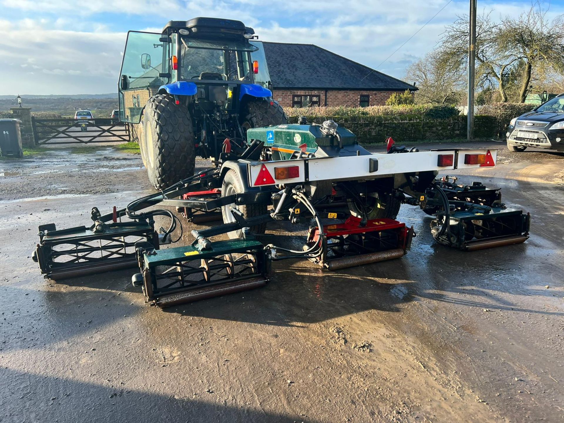 HAYTER TM749 7 GANG SINGLE AXLE TOW BEHIND CYLINDER MOWER, PTO DRIVEN, JOCKEY WHEEL *PLUS VAT* - Image 4 of 15