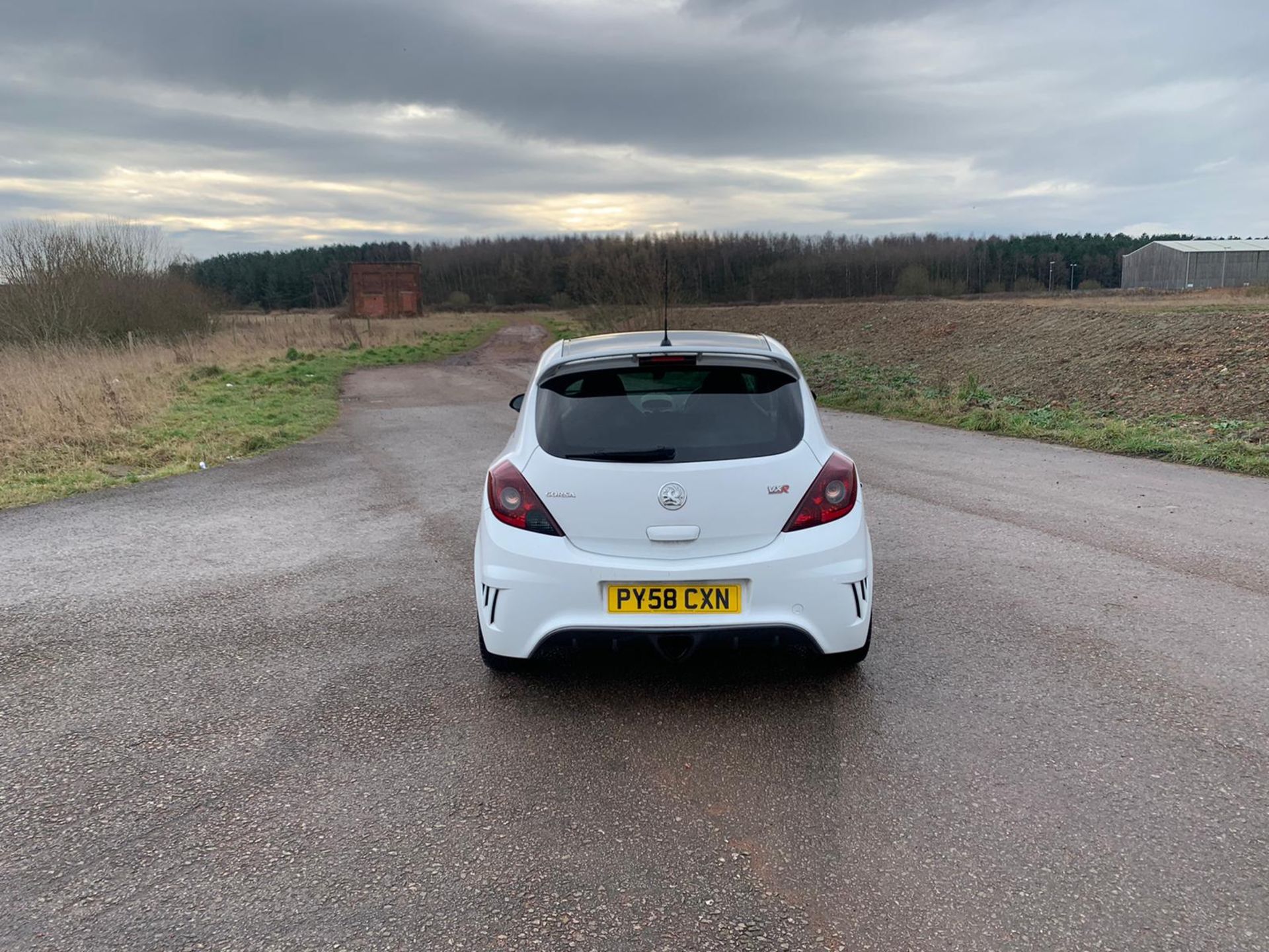 2008/58 VAUXHALL CORSA VXR ARCTIC EDITION WHITE HATCHBACK, 1.6 PETROL, 88K MILES *NO VAT* - Image 5 of 13