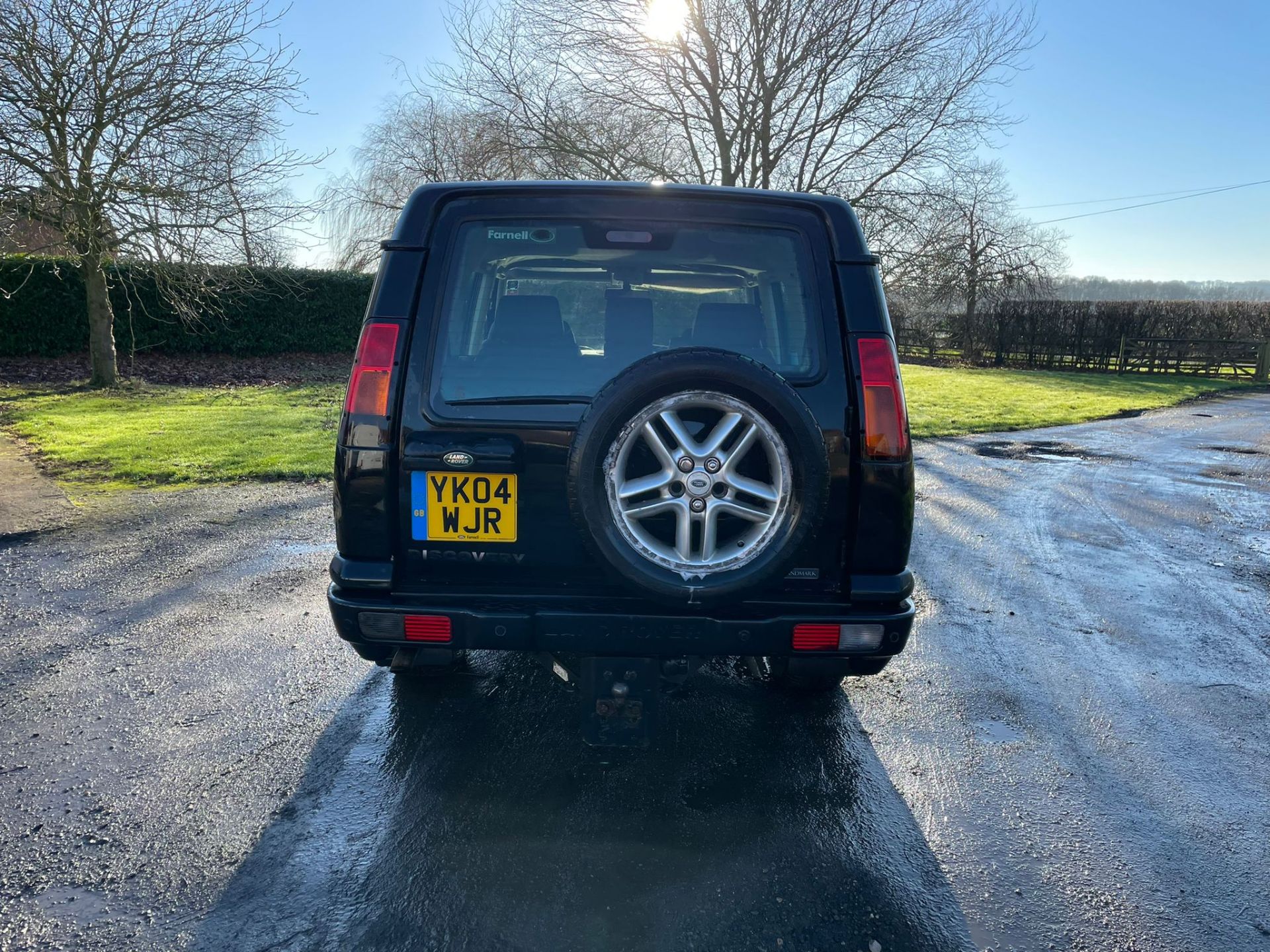 2004 LAND ROVER DISCOVERY LANDMARK TD5 BLACK ESTATE, NON RUNNER, NO RESERVE *PLUS VAT* - Image 6 of 13