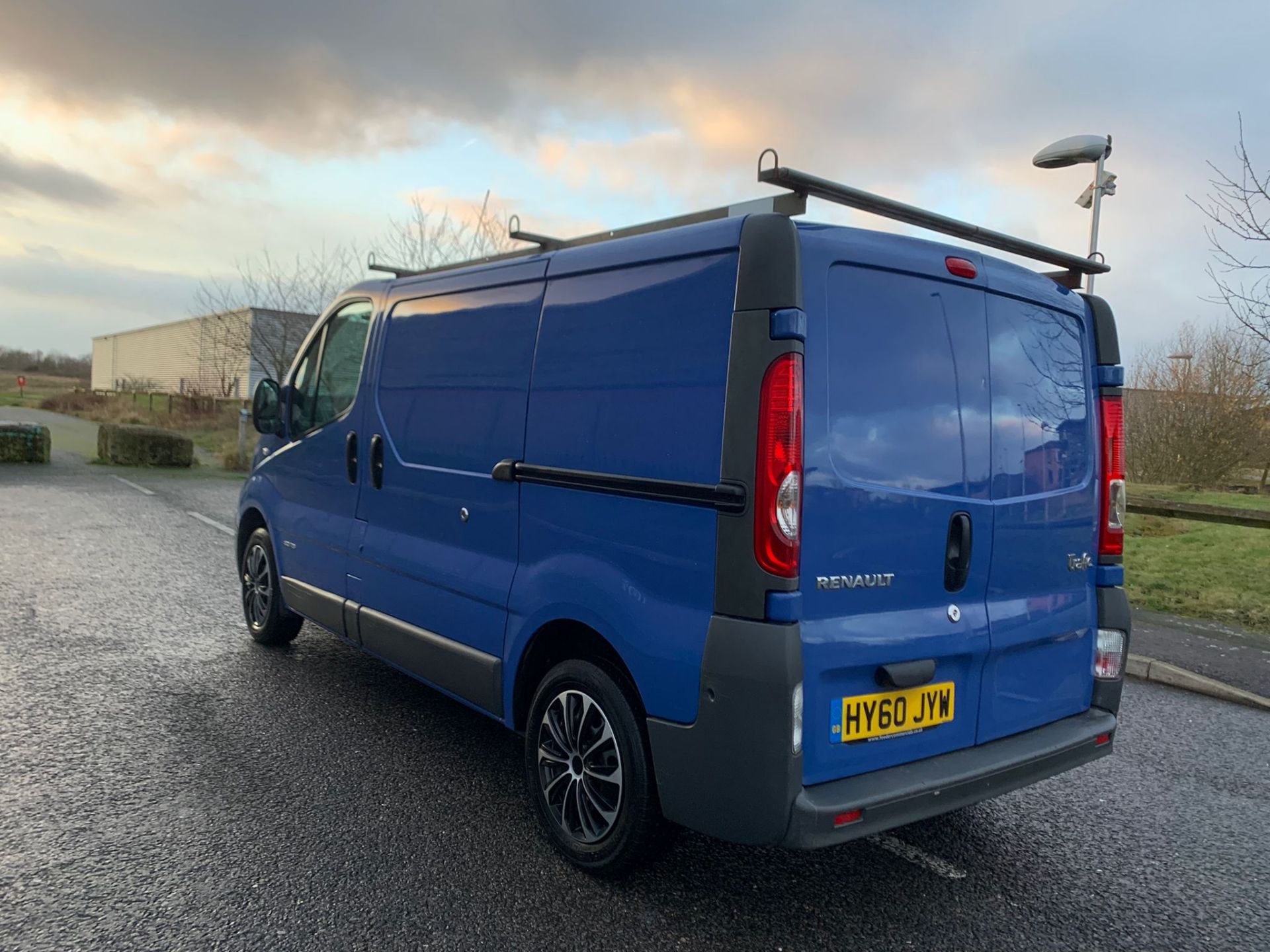 2010 RENAULT TRAFIC SL27 DCI 115 BLUE PANEL VAN, 139,211 MILES, 2.0 DIESEL *NO VAT* - Image 3 of 15