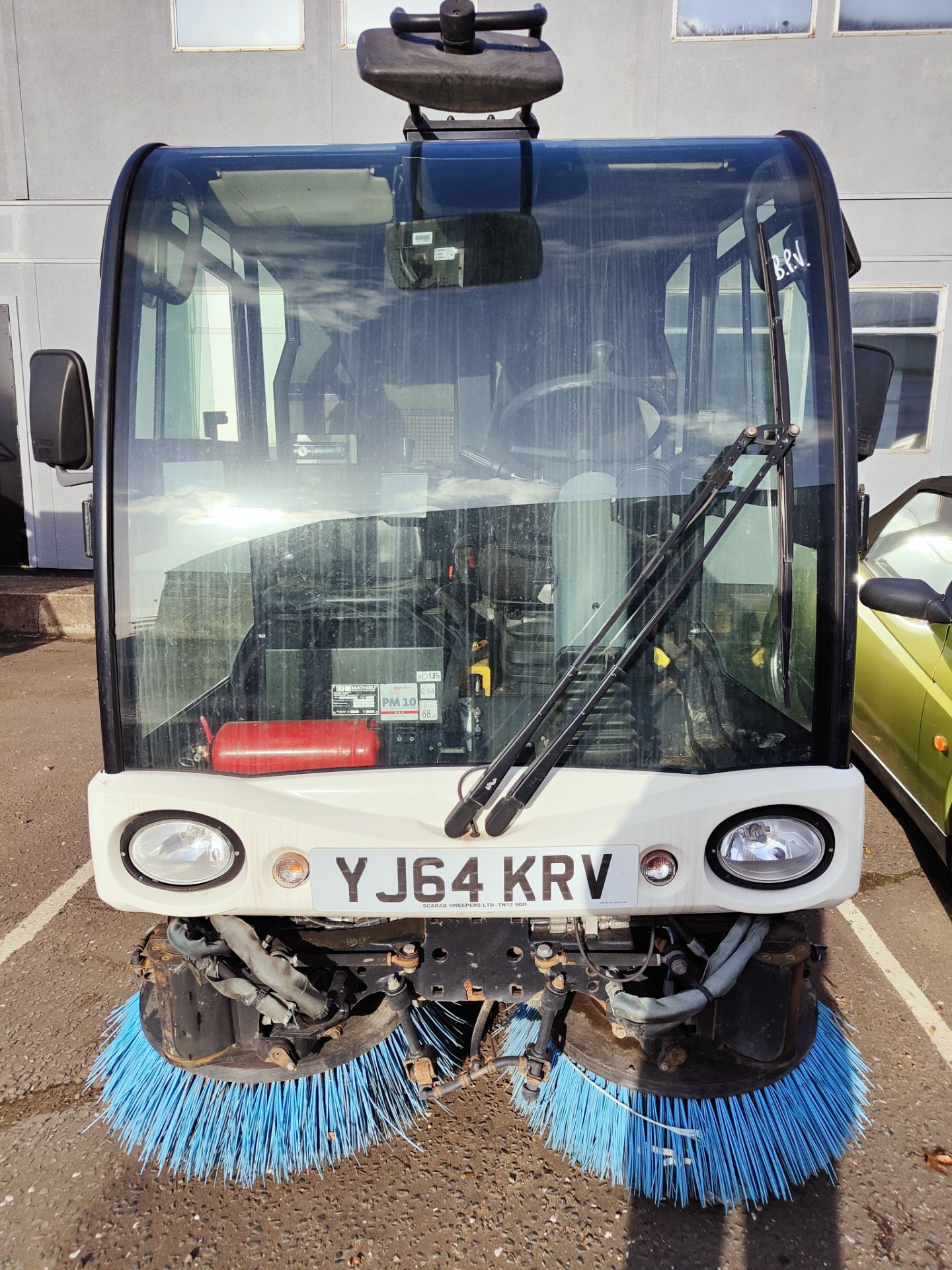 2014/64 REG SCARAB MC200 WHITE ROAD SWEEPER, YEAR 2014, REG YJ64 KRV *PLUS VAT* - Image 2 of 19