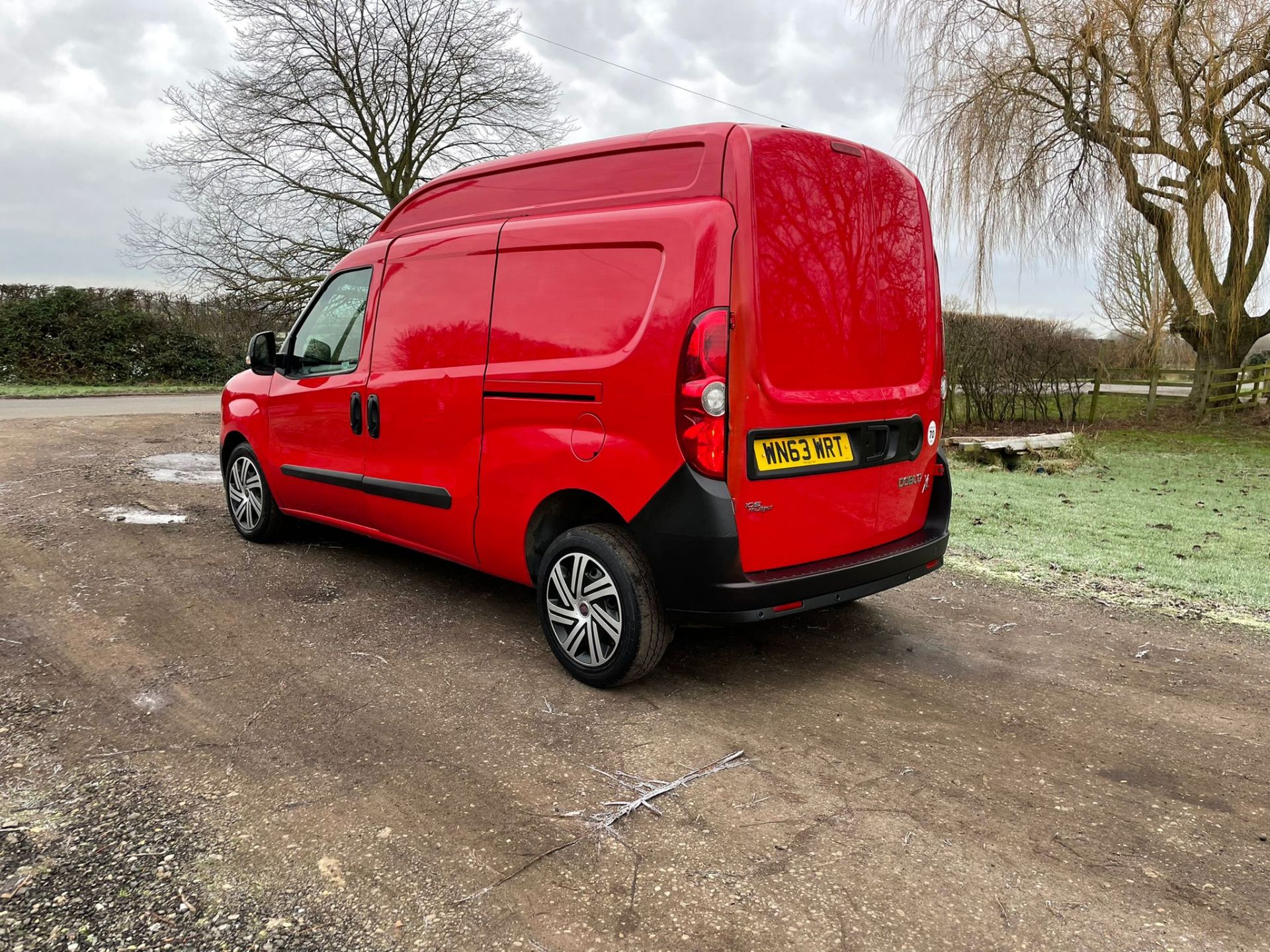 2013/63 FIAT DOBLO 16V XL MULTIJET LWB RED PANEL VAN, 1.6 DIESEL, 27,656 MILES *PLUS VAT* - Image 5 of 13