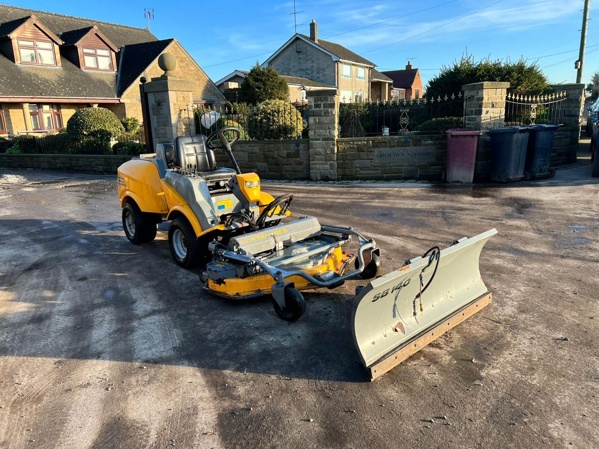 2008 STIGA TITAN 26H DIESEL COMMERCIAL RIDE ON MOWER WITH STIGA SB140 SNOW PLOUGH *PLUS VAT*