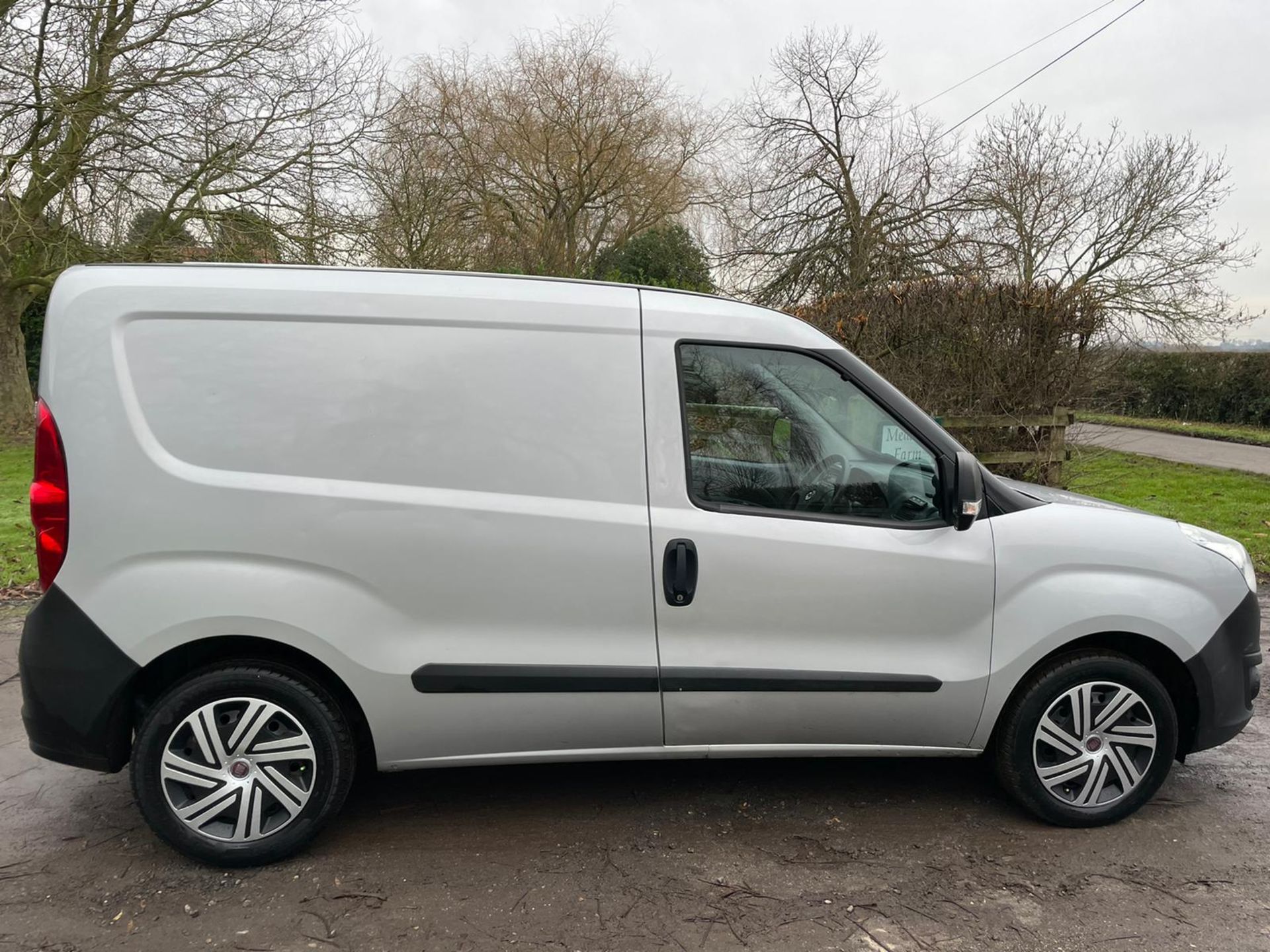 2016 VAUXHALL COMBO 2000 L1H1 CDTI SS E-FLEX SILVER PANEL VAN, 105,312 MILES *PLUS VAT* - Image 8 of 12