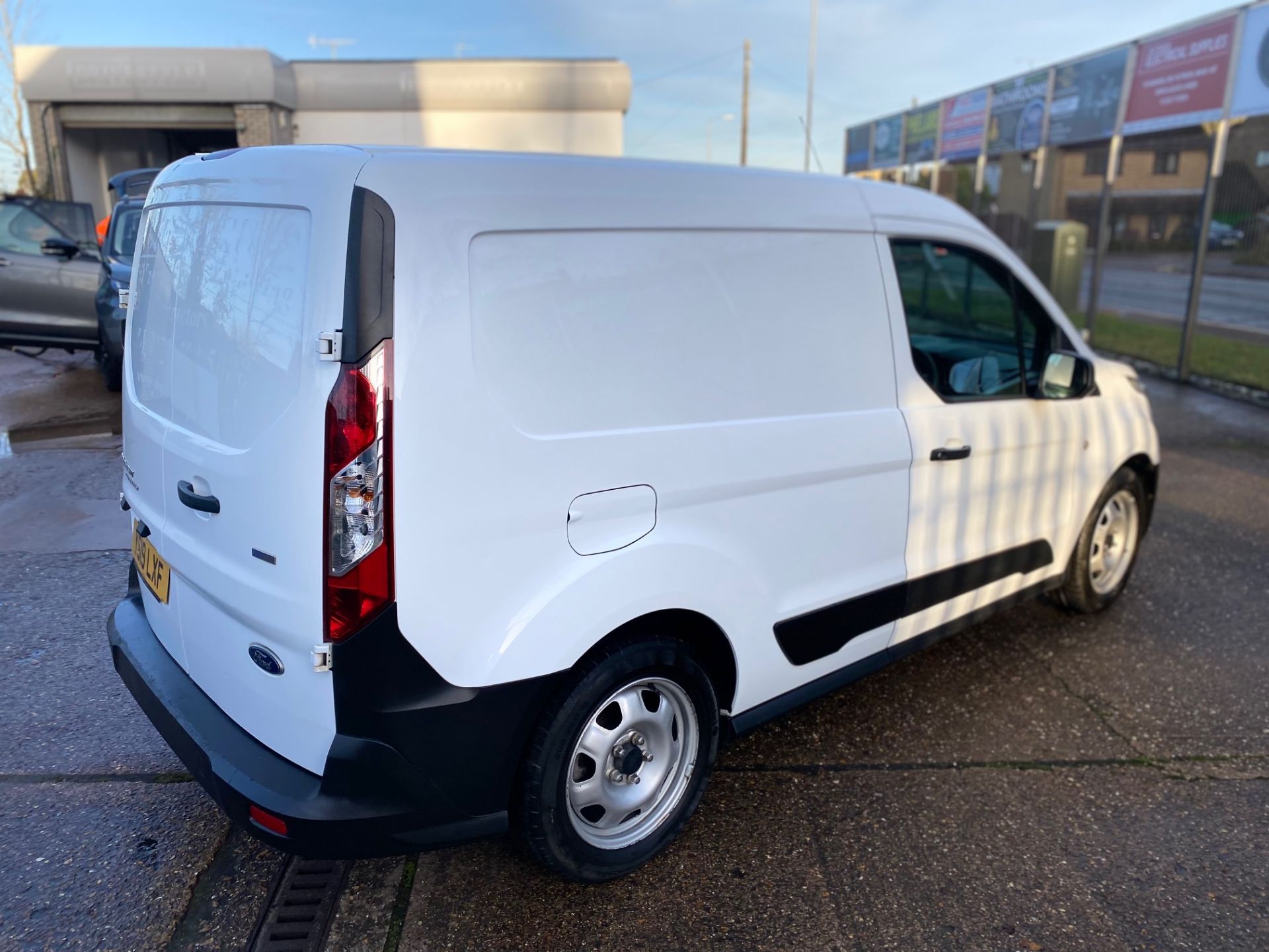 2019 FORD TRANSIT CONNECT 200 BASE TDCI WHITE PANEL VAN, 29K MILES, BLUETOOTH *PLUS VAT* - Image 3 of 9