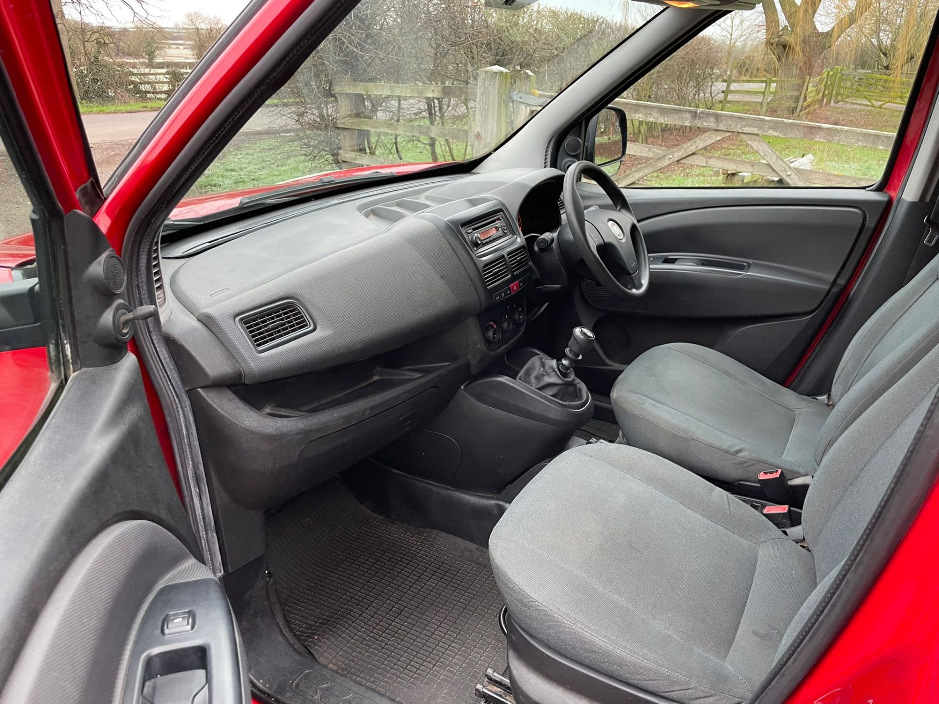 2013/63 FIAT DOBLO 16V XL MULTIJET LWB RED PANEL VAN, 1.6 DIESEL, 27,656 MILES *PLUS VAT* - Image 11 of 13