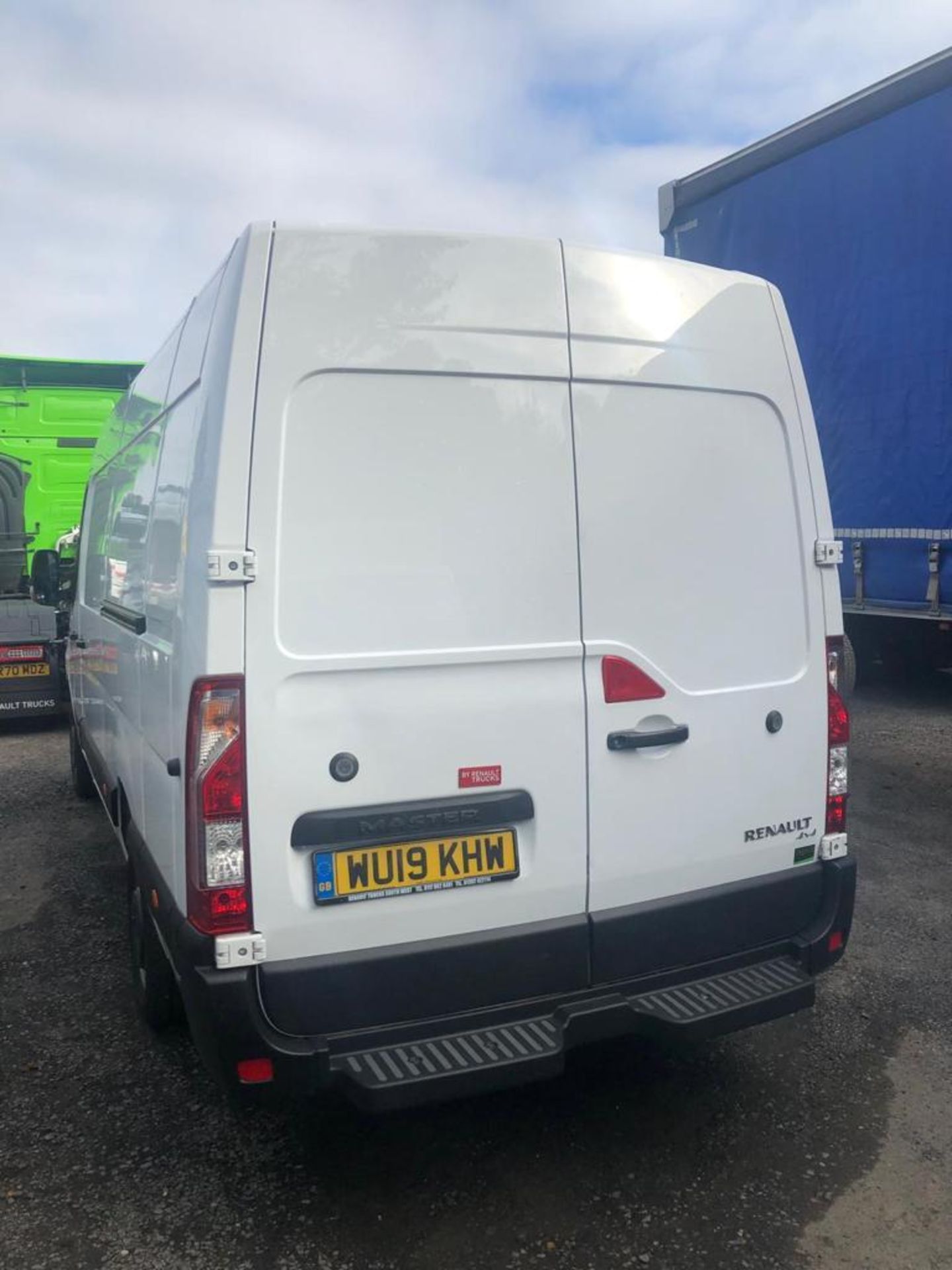 4x4 2019 RENAULT TRUCKS MASTER 35 LWB 4x4 WHITE PANEL VAN, 20K MILES *PLUS VAT* CAMPER? SWAMPER? - Image 4 of 36