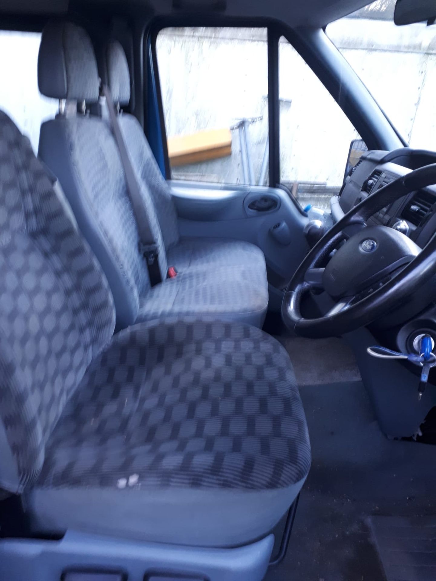 2007 FORD TRANSIT TOURNEO GLX 130 BLUE MINIBUS, 177K MILES, 2.2 DIESEL ENGINE *NO VAT* - Image 7 of 9