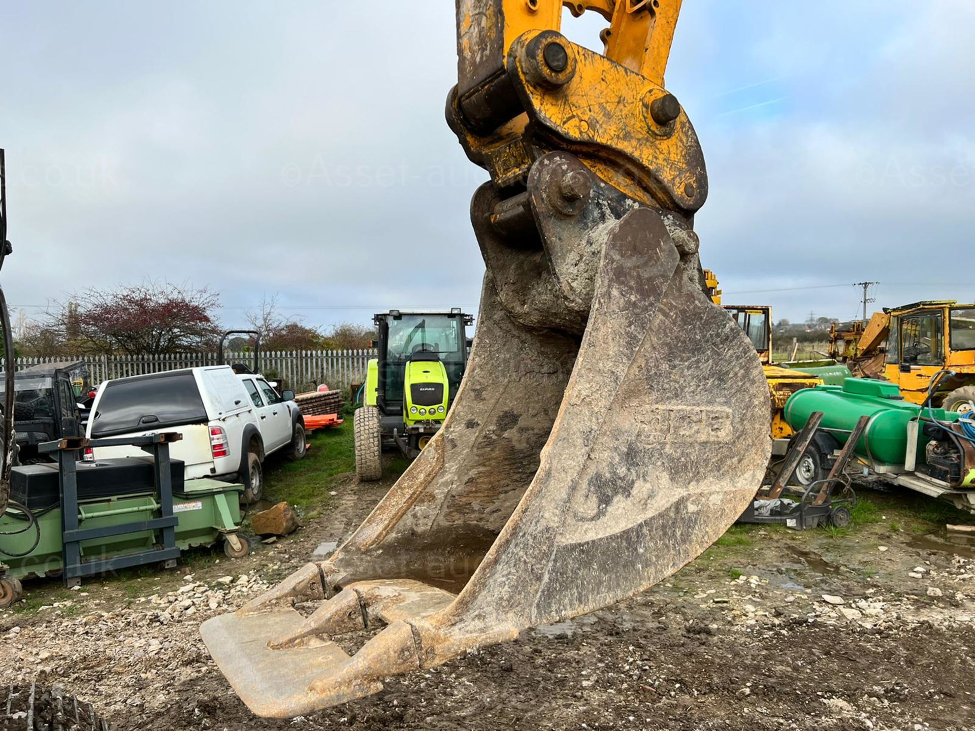 2008 JCB JZ140LC 15 TON STEEL TRACKED EXCAVATOR, RUNS DRIVES AND DIGS, SHOWING 9815 HOURS *PLUS VAT* - Image 22 of 30
