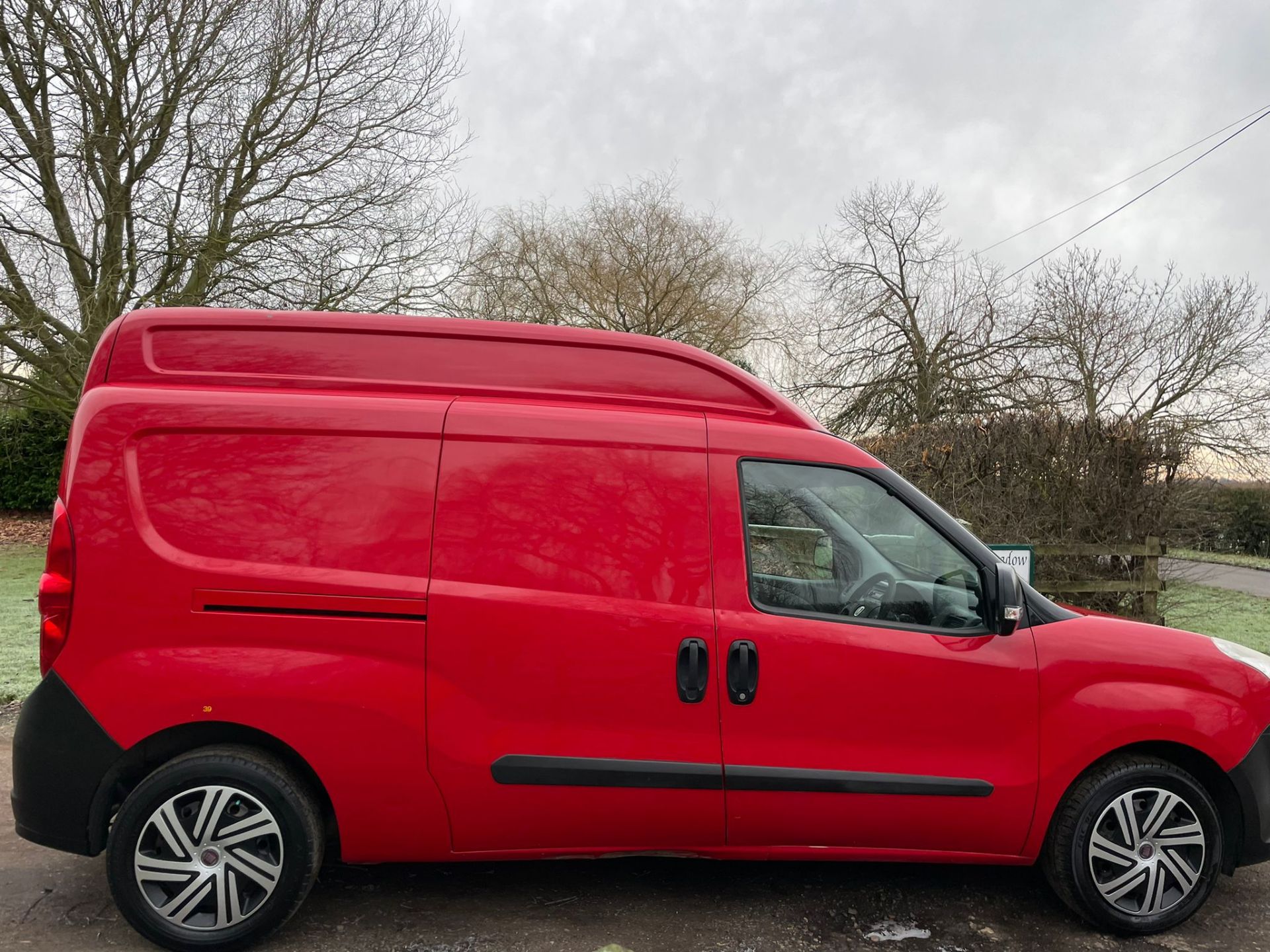 2013/63 FIAT DOBLO 16V XL MULTIJET LWB RED PANEL VAN, 1.6 DIESEL, 27,656 MILES *PLUS VAT* - Image 8 of 13