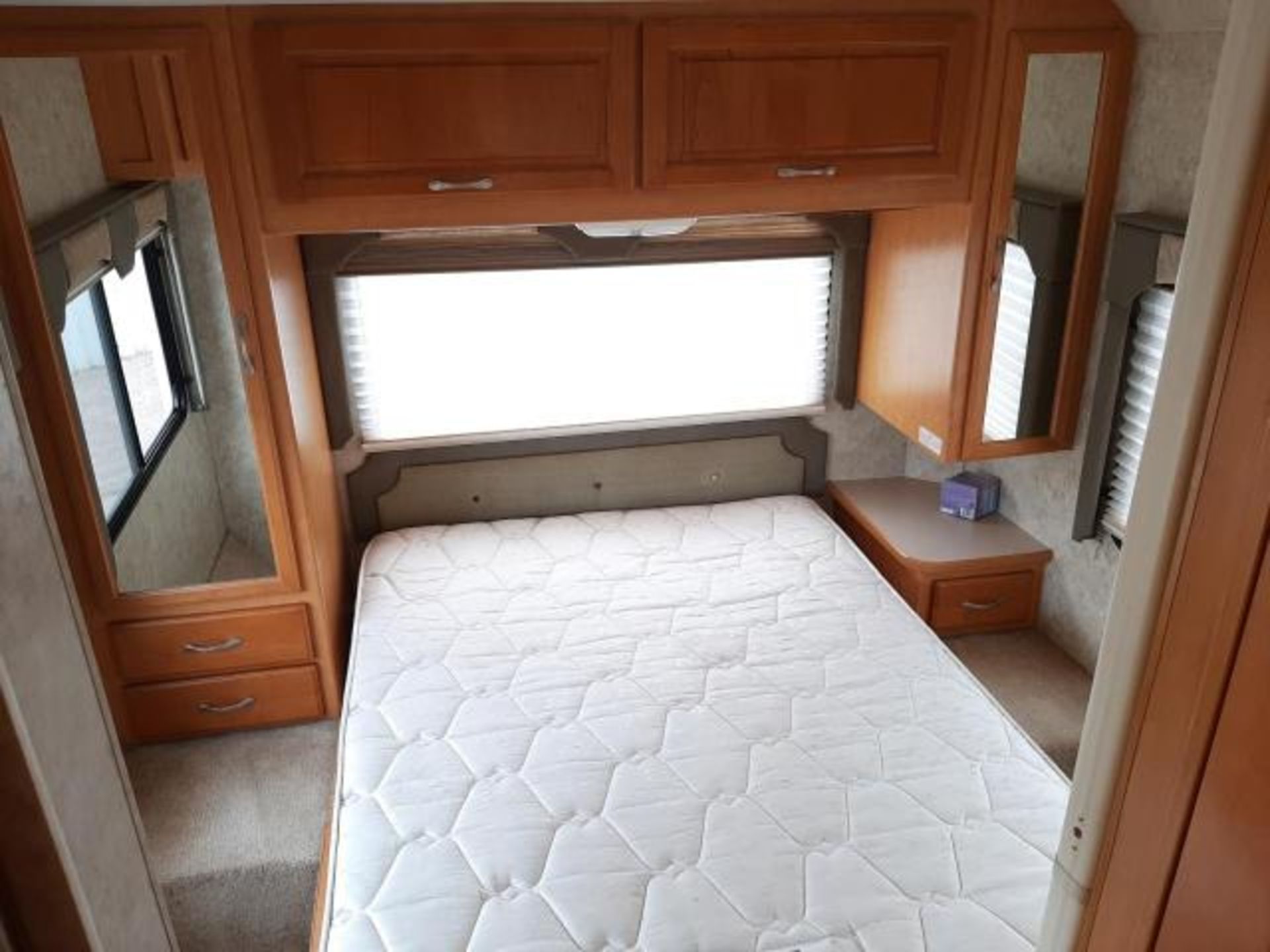FORD E450 FOURWINDS RV 7 BERTH LHD MOTORHOME, VERY LOW MILEAGE 34,453 MILES *NO VAT* - Image 10 of 13