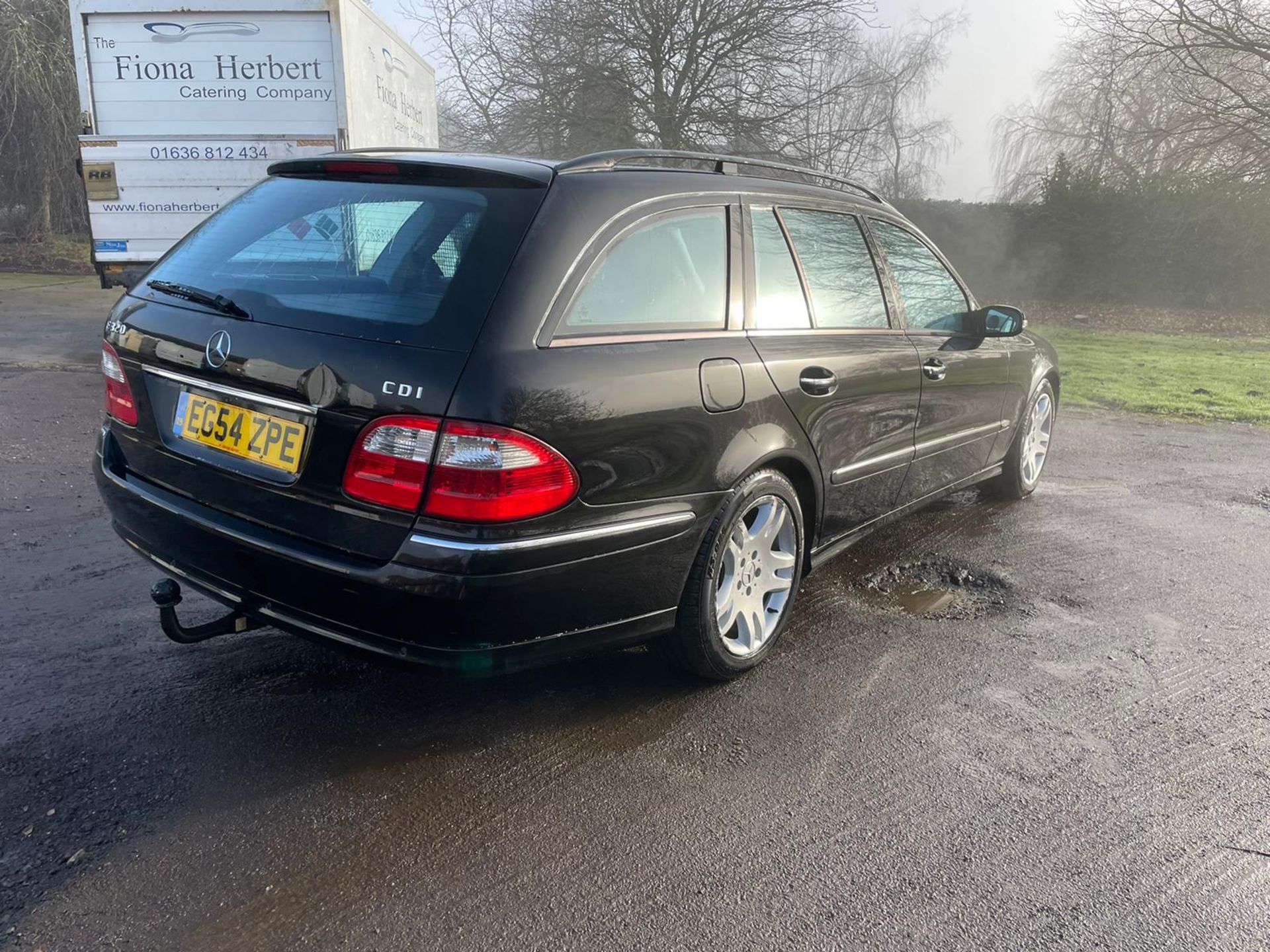 2004/54 MERCEDES E320 CDI AVANTGARDE BLACK ESTATE, 143,777 MILES, 3222cc DIESEL ENGINE *NO VAT* - Image 7 of 16