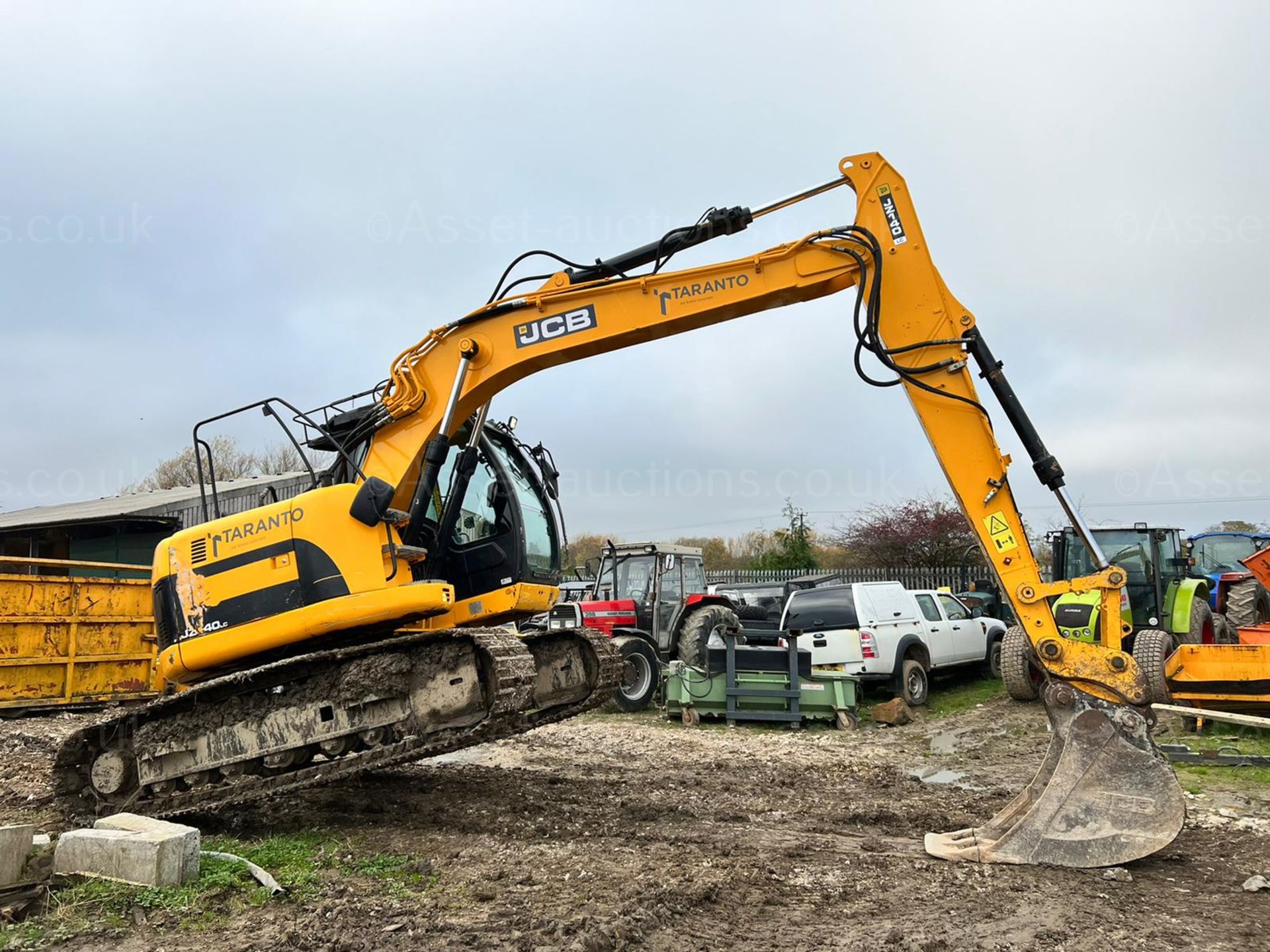 2008 JCB JZ140LC 15 TON STEEL TRACKED EXCAVATOR, RUNS DRIVES AND DIGS, SHOWING 9815 HOURS *PLUS VAT* - Image 4 of 30