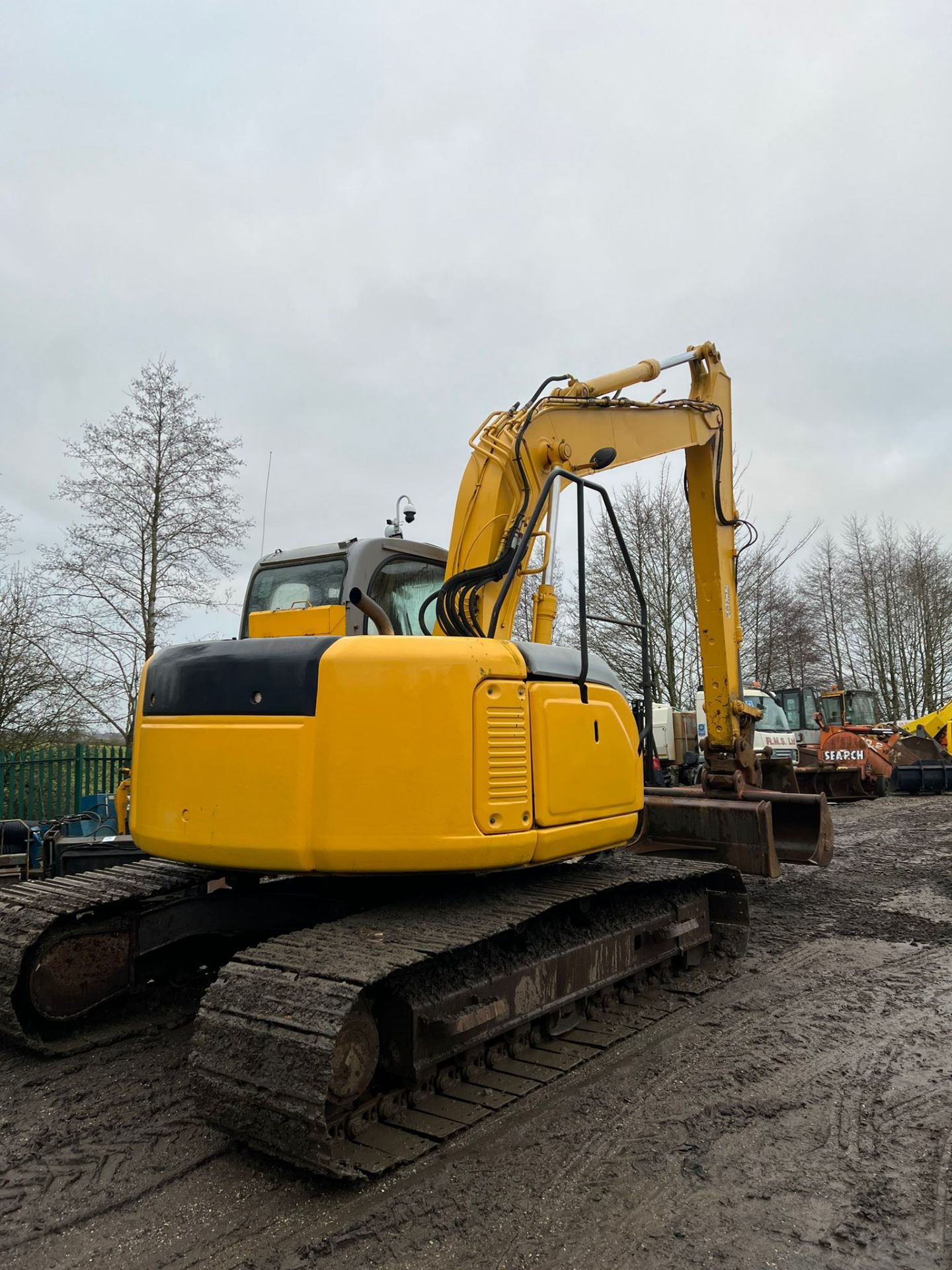 NEW HOLLAND E125SRLC 13 TON TRACKS EXCAVATOR WITH FRONT BLADE, HYDRAULIC QUICK HITCH *PLUS VAT* - Image 3 of 5