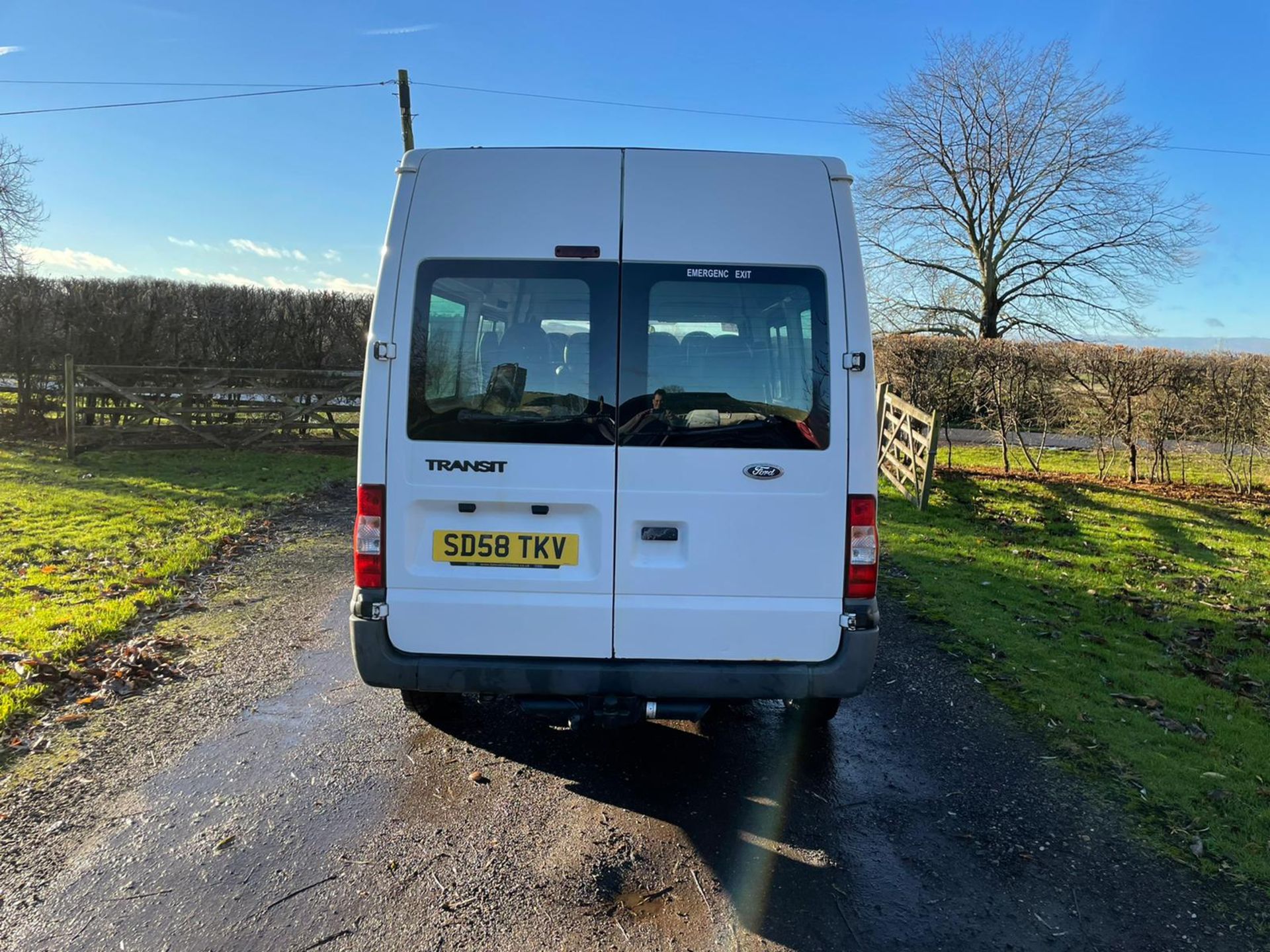 2008 FORD TRANSIT 140 T370 15S RWD WHITE MINI BUS, 197 KILOMETRES - 120K MILES *NO VAT* - Image 6 of 14