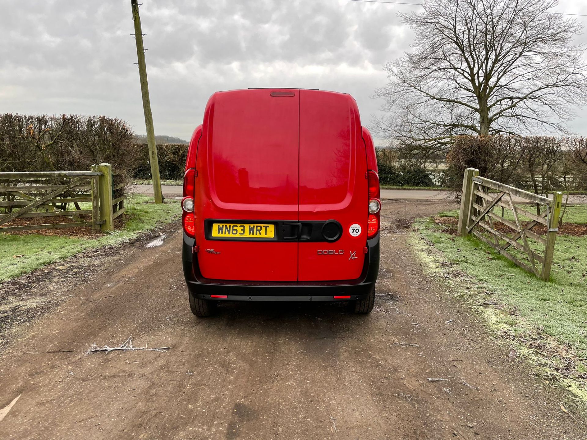 2013/63 FIAT DOBLO 16V XL MULTIJET LWB RED PANEL VAN, 1.6 DIESEL, 27,656 MILES *PLUS VAT* - Image 6 of 13